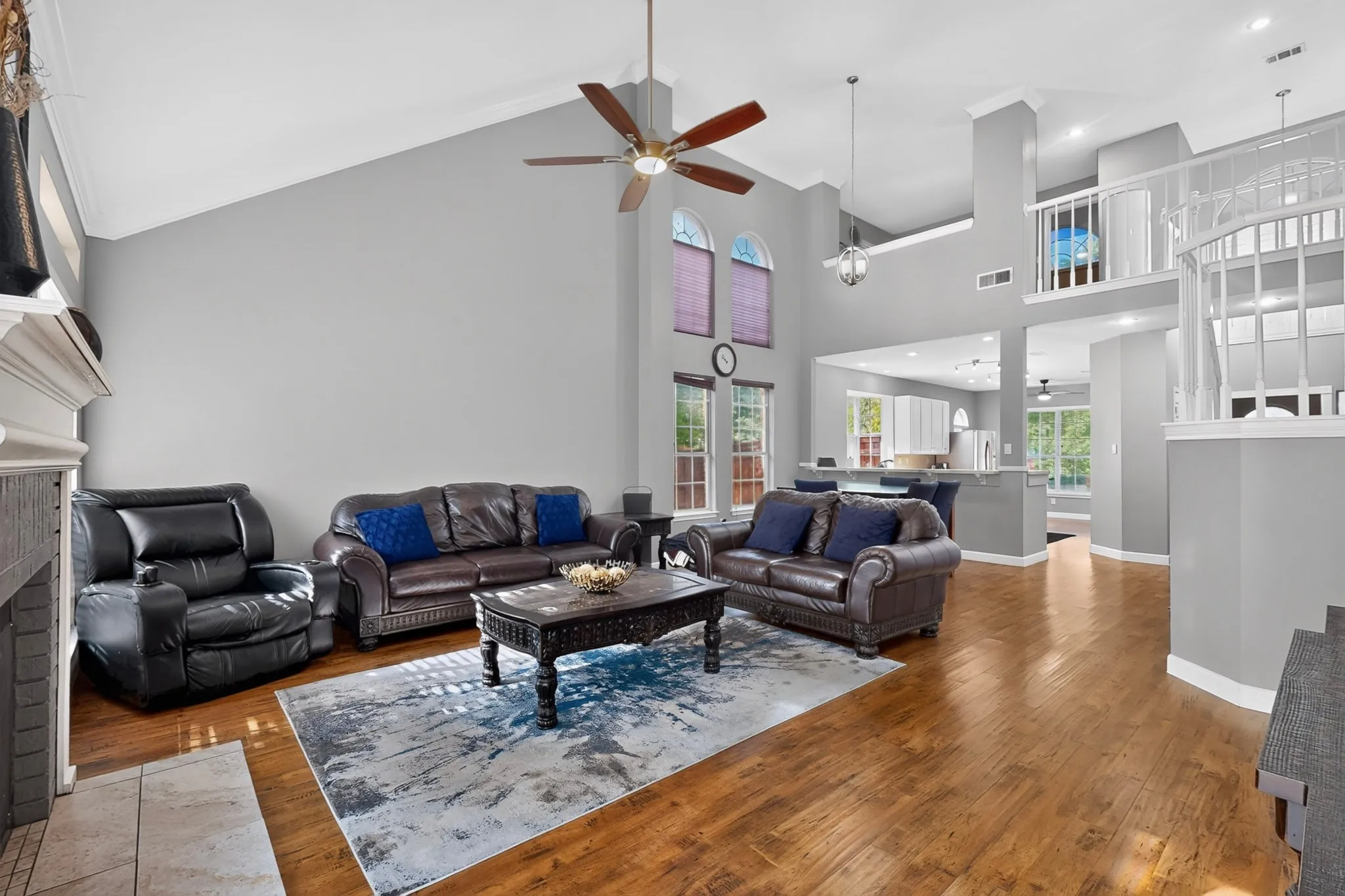 Single Family Residence For Sale in Tarrant County , 2600 Juniper Drive, Euless, Texas 76039, 4 Bedroom, 3 Bathroom, 1 Garage spaces, 2,374 Sqft, built in 1990, mls#21402393, Real Estate Agent in Euless, Homes For Sale in Tarrant county, Homes For Sale in Euless, Realtor in Euless Texas, Real Estate Brokerage Independent Realty Texas, Luminita Cordes Realtor