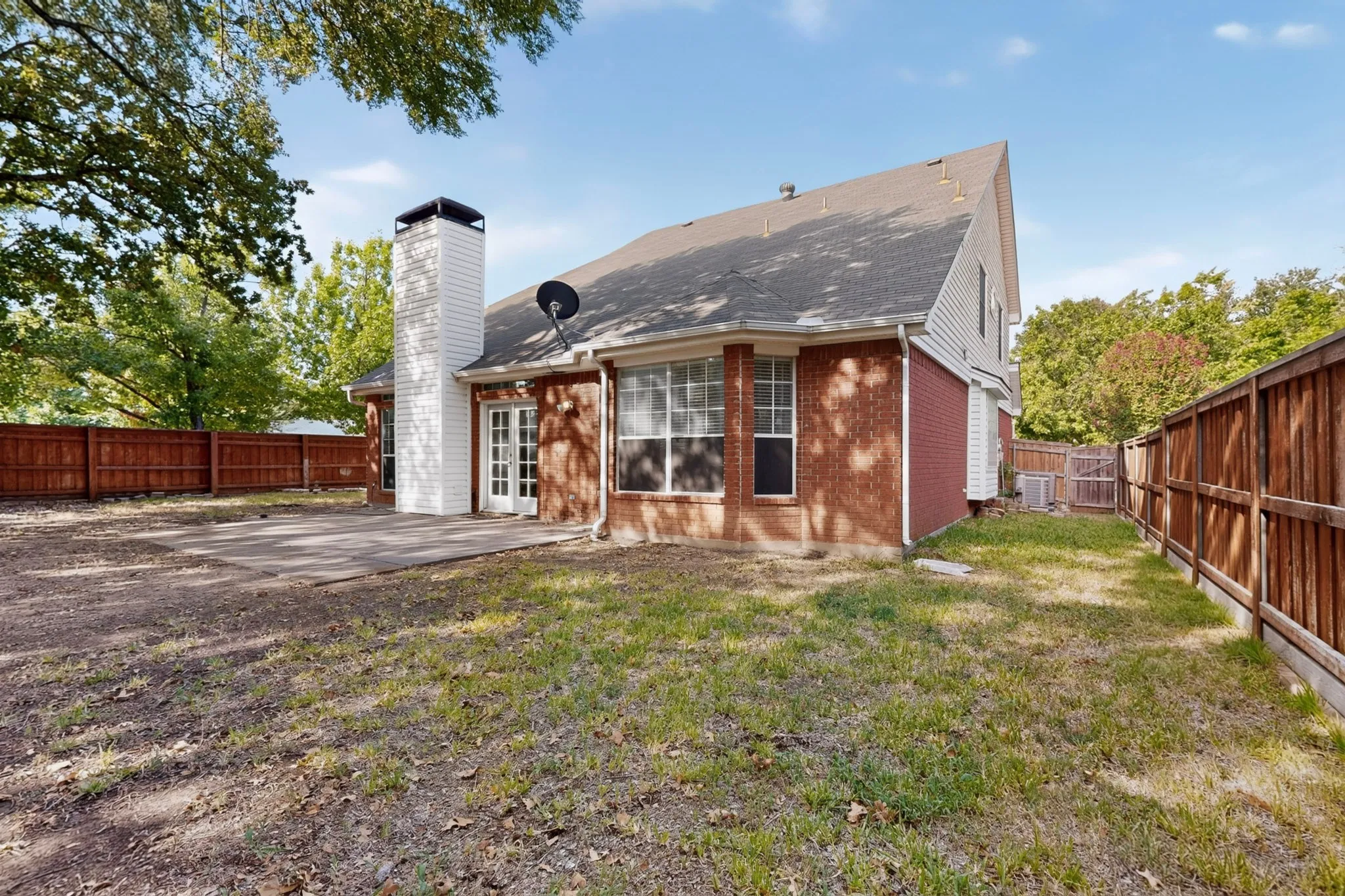 Single Family Residence For Sale in Tarrant County , 2600 Juniper Drive, Euless, Texas 76039, 4 Bedroom, 3 Bathroom, 1 Garage spaces, 2,374 Sqft, built in 1990, mls#21402393, Real Estate Agent in Euless, Homes For Sale in Tarrant county, Homes For Sale in Euless, Realtor in Euless Texas, Real Estate Brokerage Independent Realty Texas, Luminita Cordes Realtor