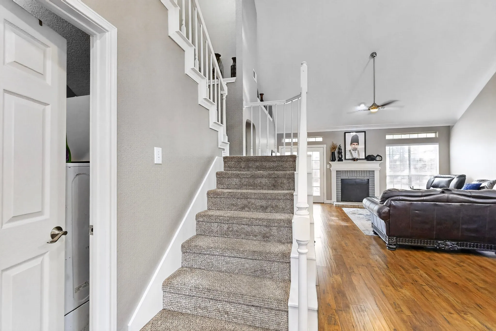 Single Family Residence For Sale in Tarrant County , 2600 Juniper Drive, Euless, Texas 76039, 4 Bedroom, 3 Bathroom, 1 Garage spaces, 2,374 Sqft, built in 1990, mls#21402393, Real Estate Agent in Euless, Homes For Sale in Tarrant county, Homes For Sale in Euless, Realtor in Euless Texas, Real Estate Brokerage Independent Realty Texas, Luminita Cordes Realtor