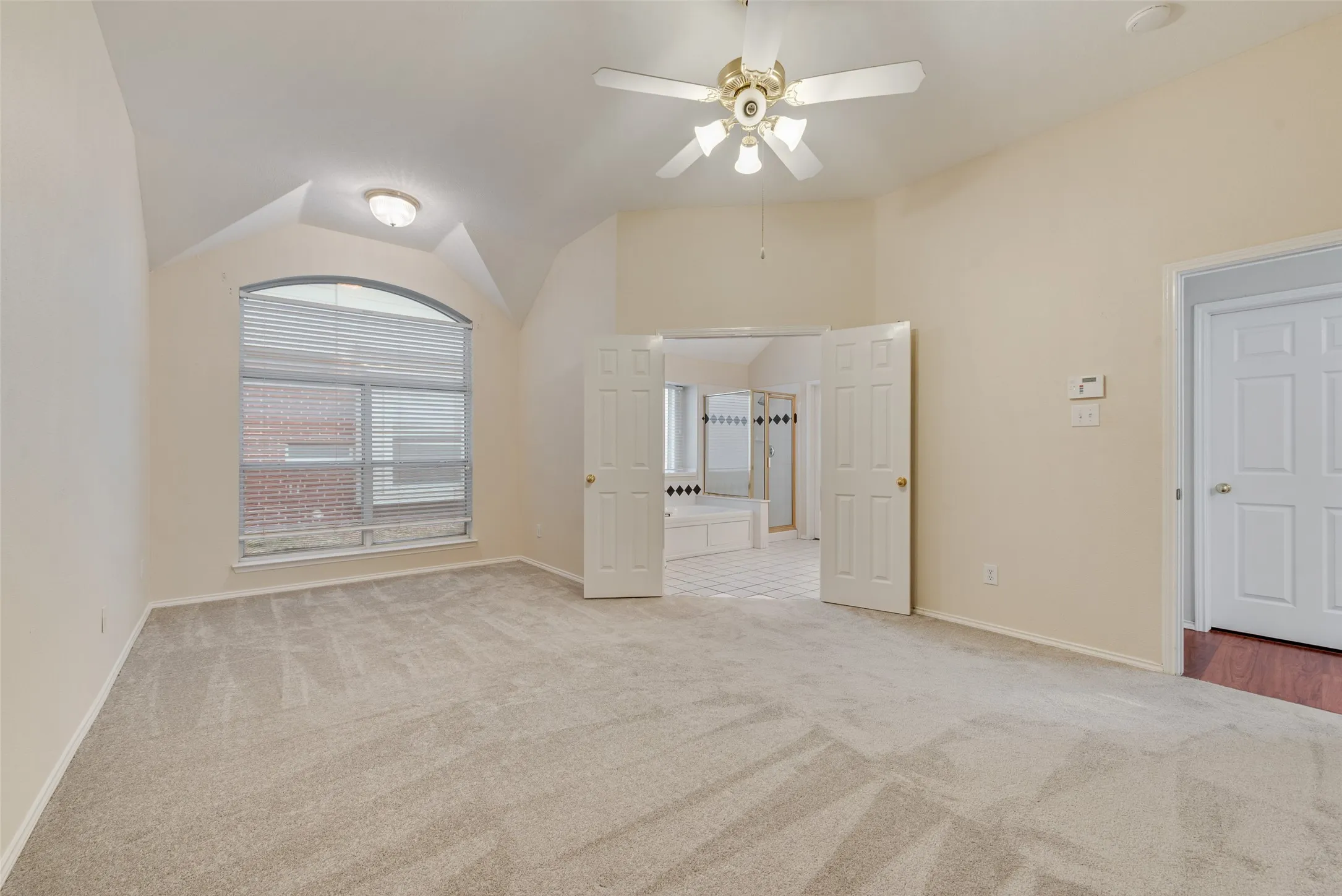 Single Family Residence For Sale in Denton County , 1529 Dimmit Drive, Carrollton, Texas 75010, 4 Bedroom, 2 Bathroom, 2 Garage spaces, 2,114 Sqft, built in 1999, mls#21385092, Real Estate Agent in Carrollton, Homes For Sale in Denton county, Homes For Sale in Carrollton, Realtor in Carrollton Texas, Real Estate Brokerage Independent Realty Texas, Luminita Cordes Realtor
