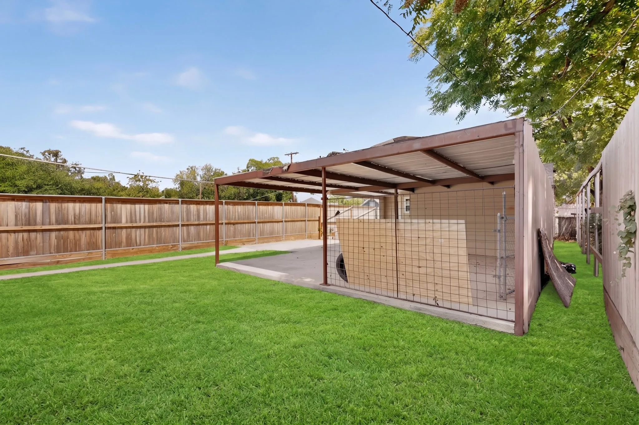 Single Family Residence For Rent in Dallas County , 1100 S Brighton Avenue, Dallas, Texas 75208, 3 Bedroom, 2 Bathroom, Garage spaces, 1,344 Sqft, built in 1925, mls#21402405, Real Estate Agent in Dallas, Homes For Rent in Dallas county, Homes For Rent in Dallas, Realtor in Dallas Texas, Real Estate Brokerage Independent Realty Texas, Luminita Cordes Realtor