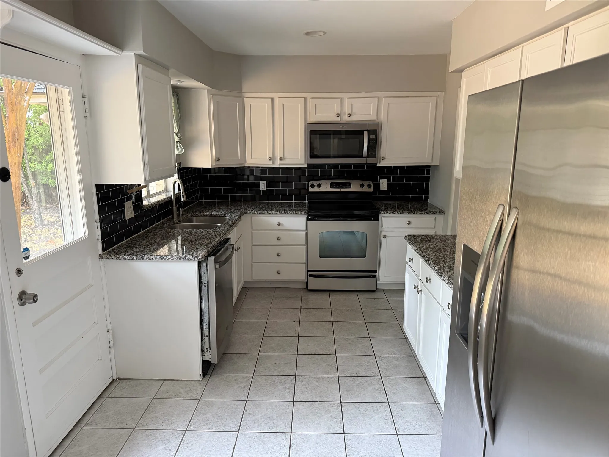 Single Family Residence For Rent in Dallas County , 6239 Walnut Hill Lane, Dallas, Texas 75230, 3 Bedroom, 2 Bathroom, 2 Garage spaces, 1,504 Sqft, built in 1949, mls#21402394, Real Estate Agent in Dallas, Homes For Rent in Dallas county, Homes For Rent in Dallas, Realtor in Dallas Texas, Real Estate Brokerage Independent Realty Texas, Luminita Cordes Realtor