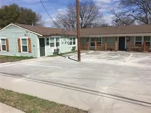 Apartment For Rent in Rockwall County , 509 S Fannin Street, Rockwall, Texas 75087, 1 Bedroom, 1 Bathroom, Garage spaces, 1,000 Sqft, built in 1975, mls#21402411, Real Estate Agent in Rockwall, Homes For Rent in Rockwall county, Homes For Rent in Rockwall, Realtor in Rockwall Texas, Real Estate Brokerage Independent Realty Texas, Luminita Cordes Realtor