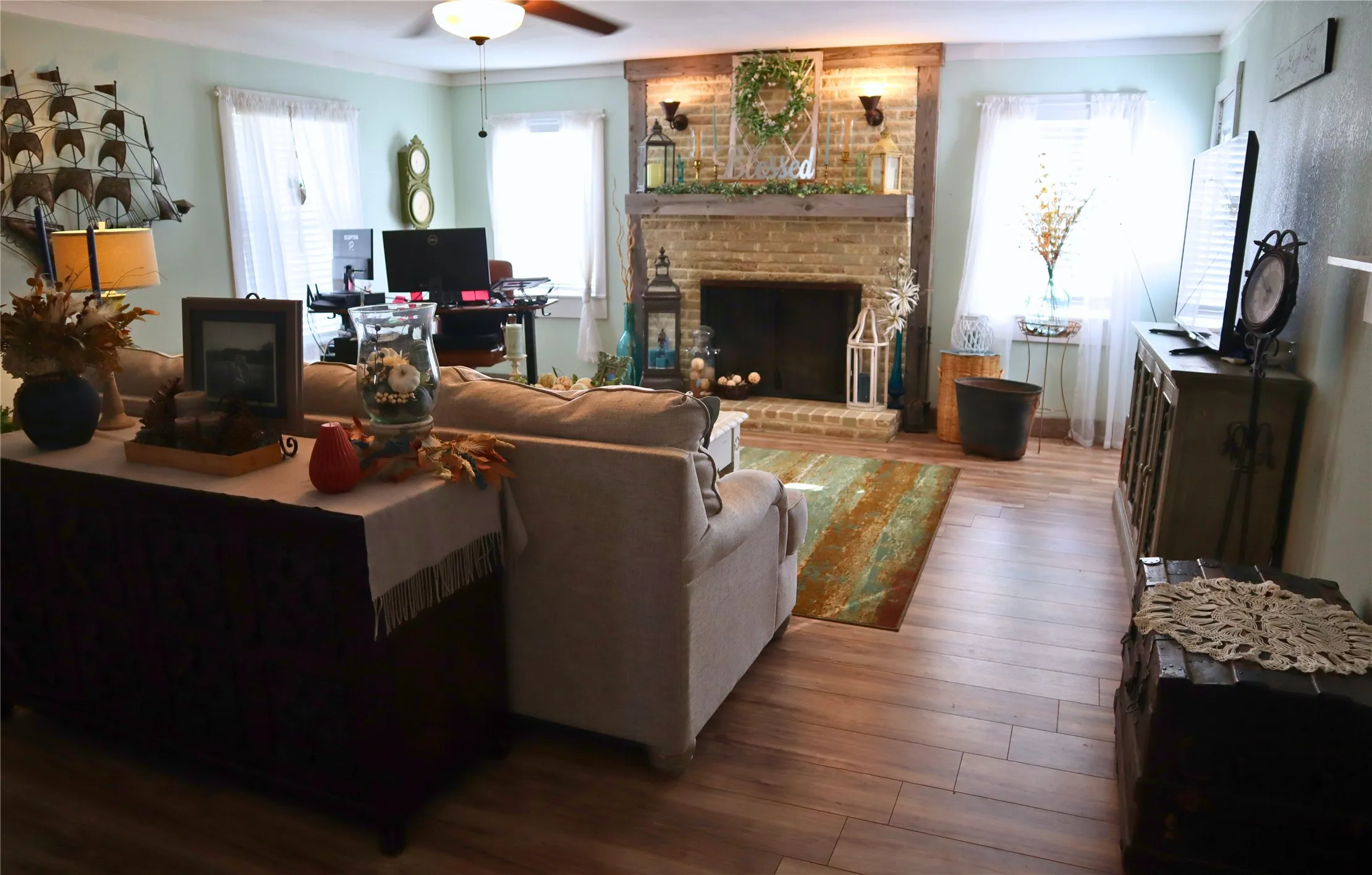 Single Family Residence For Sale in Kaufman County , 560 Harlan Road, Combine, Texas 75159, 3 Bedroom, 2 Bathroom, Garage spaces, 2,320 Sqft, built in 1954, mls#21402415, Real Estate Agent in Combine, Homes For Sale in Kaufman county, Homes For Sale in Combine, Realtor in Combine Texas, Real Estate Brokerage Independent Realty Texas, Luminita Cordes Realtor