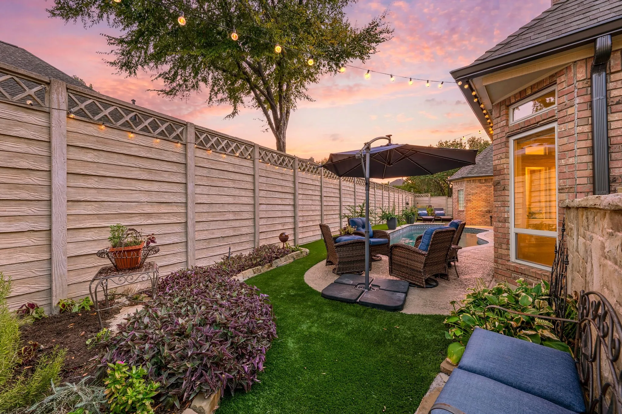 Single Family Residence For Sale in Tarrant County , 2736 Woodbridge Drive, Hurst, Texas 76054, 4 Bedroom, 3 Bathroom, 2 Garage spaces, 2,715 Sqft, built in 1988, mls#21401042, Real Estate Agent in Hurst, Homes For Sale in Tarrant county, Homes For Sale in Hurst, Realtor in Hurst Texas, Real Estate Brokerage Independent Realty Texas, Luminita Cordes Realtor