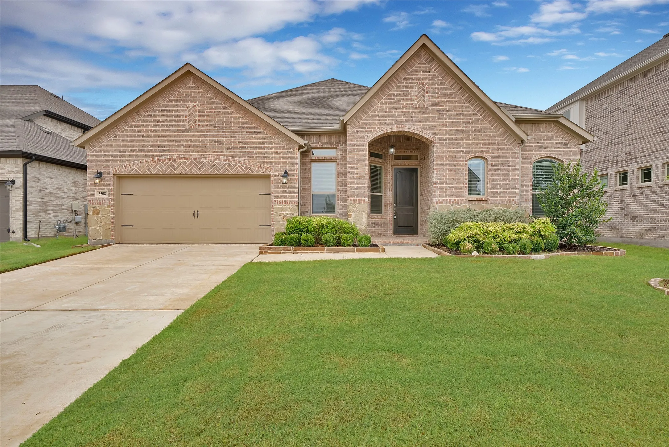 Single Family Residence For Sale in Denton County , 3508 Ithaca Street, Corinth, Texas 76208, 4 Bedroom, 3 Bathroom, 3 Garage spaces, 2,499 Sqft, built in 2023, mls#21402160, Real Estate Agent in Corinth, Homes For Sale in Denton county, Homes For Sale in Corinth, Realtor in Corinth Texas, Real Estate Brokerage Independent Realty Texas, Luminita Cordes Realtor