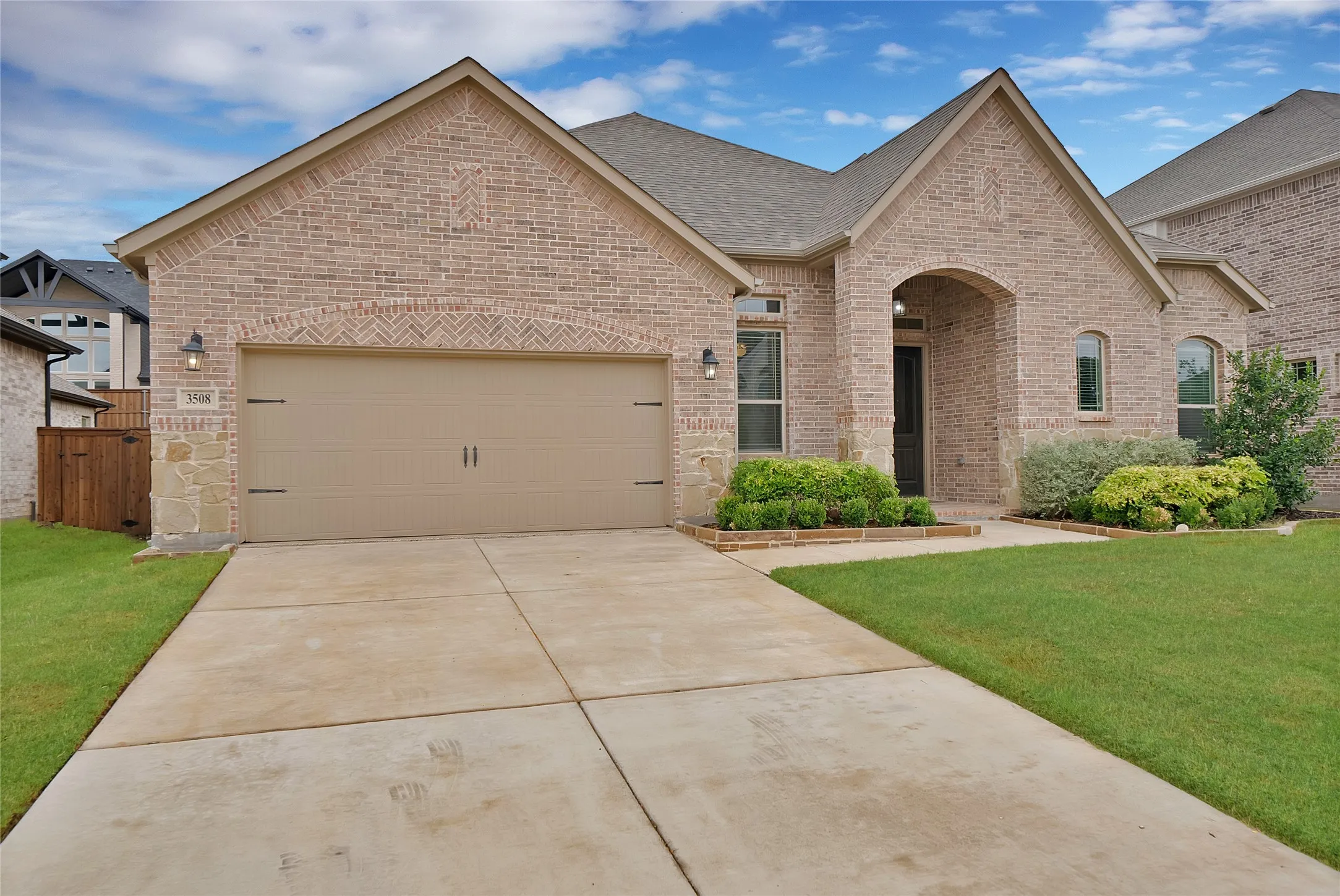Single Family Residence For Sale in Denton County , 3508 Ithaca Street, Corinth, Texas 76208, 4 Bedroom, 3 Bathroom, 3 Garage spaces, 2,499 Sqft, built in 2023, mls#21402160, Real Estate Agent in Corinth, Homes For Sale in Denton county, Homes For Sale in Corinth, Realtor in Corinth Texas, Real Estate Brokerage Independent Realty Texas, Luminita Cordes Realtor