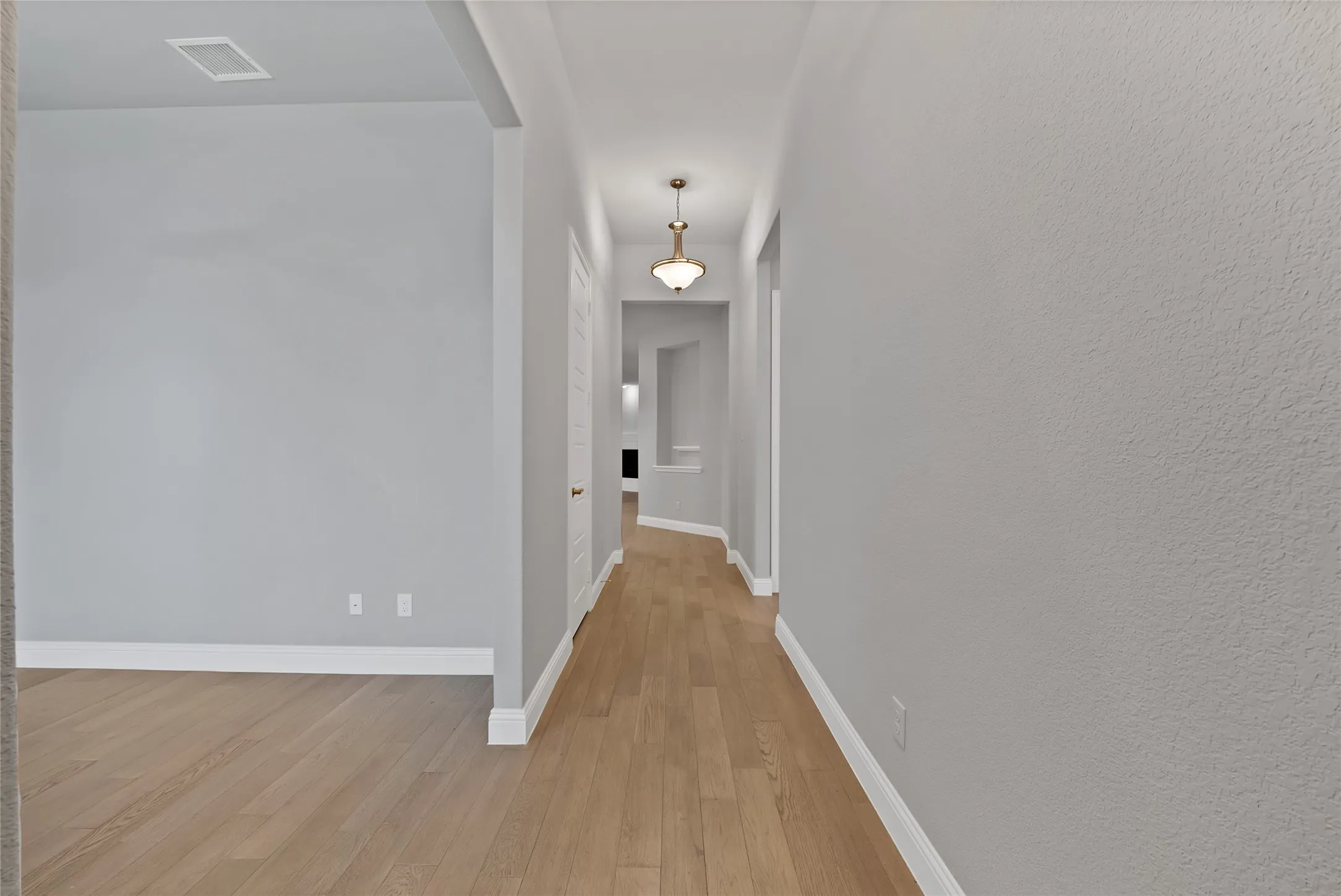 Single Family Residence For Sale in Denton County , 3508 Ithaca Street, Corinth, Texas 76208, 4 Bedroom, 3 Bathroom, 3 Garage spaces, 2,499 Sqft, built in 2023, mls#21402160, Real Estate Agent in Corinth, Homes For Sale in Denton county, Homes For Sale in Corinth, Realtor in Corinth Texas, Real Estate Brokerage Independent Realty Texas, Luminita Cordes Realtor