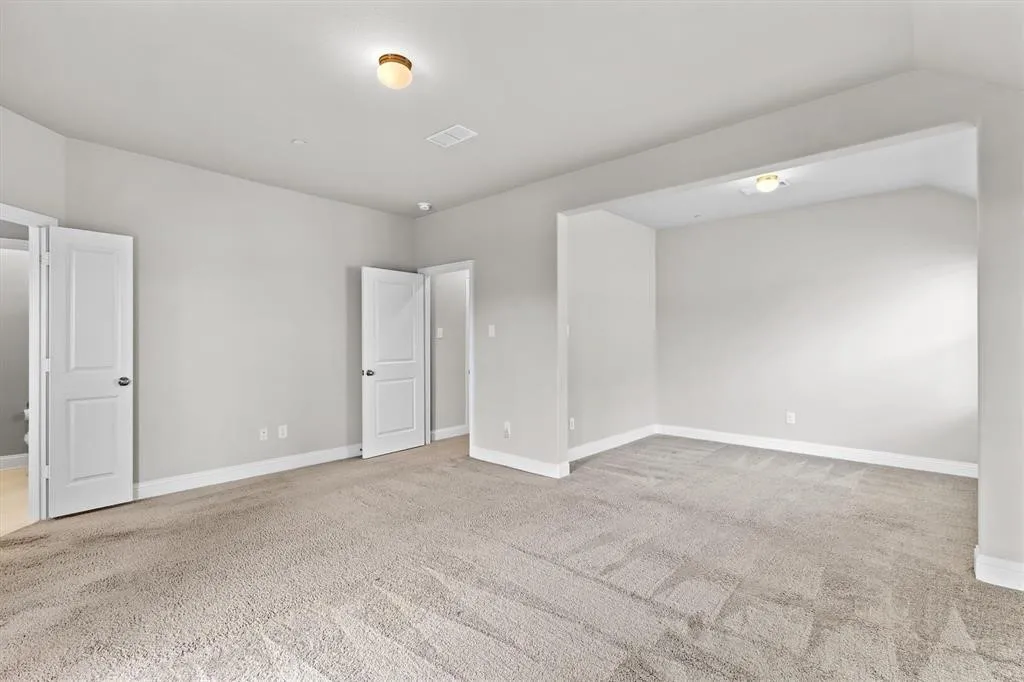 Townhouse For Rent in Denton County , 593 Hutchinson Lane, Lewisville, Texas 75077, 3 Bedroom, 3 Bathroom, 2 Garage spaces, 2,015 Sqft, built in 2023, mls#21392400, Real Estate Agent in Lewisville, Homes For Rent in Denton county, Homes For Rent in Lewisville, Realtor in Lewisville Texas, Real Estate Brokerage Independent Realty Texas, Luminita Cordes Realtor