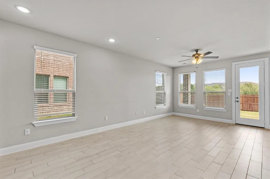 Townhouse For Rent in Denton County , 593 Hutchinson Lane, Lewisville, Texas 75077, 3 Bedroom, 3 Bathroom, 2 Garage spaces, 2,015 Sqft, built in 2023, mls#21392400, Real Estate Agent in Lewisville, Homes For Rent in Denton county, Homes For Rent in Lewisville, Realtor in Lewisville Texas, Real Estate Brokerage Independent Realty Texas, Luminita Cordes Realtor