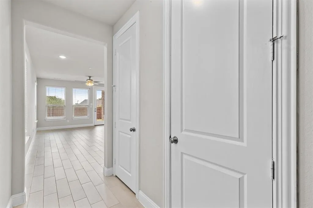Townhouse For Rent in Denton County , 593 Hutchinson Lane, Lewisville, Texas 75077, 3 Bedroom, 3 Bathroom, 2 Garage spaces, 2,015 Sqft, built in 2023, mls#21392400, Real Estate Agent in Lewisville, Homes For Rent in Denton county, Homes For Rent in Lewisville, Realtor in Lewisville Texas, Real Estate Brokerage Independent Realty Texas, Luminita Cordes Realtor
