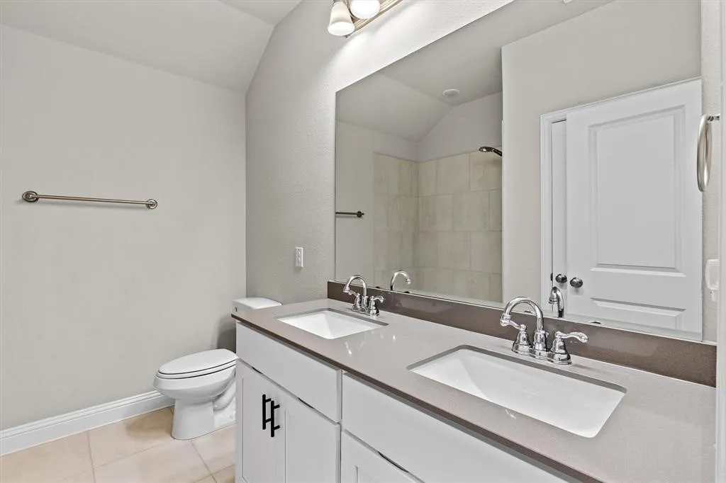 Townhouse For Rent in Denton County , 593 Hutchinson Lane, Lewisville, Texas 75077, 3 Bedroom, 3 Bathroom, 2 Garage spaces, 2,015 Sqft, built in 2023, mls#21392400, Real Estate Agent in Lewisville, Homes For Rent in Denton county, Homes For Rent in Lewisville, Realtor in Lewisville Texas, Real Estate Brokerage Independent Realty Texas, Luminita Cordes Realtor