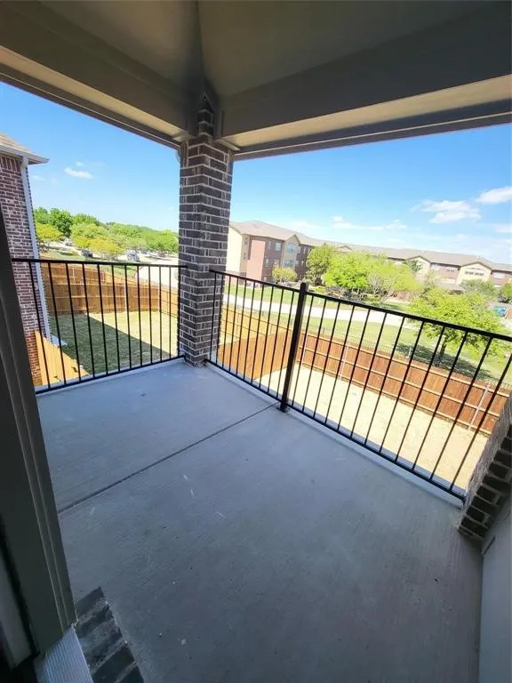 Townhouse For Rent in Denton County , 593 Hutchinson Lane, Lewisville, Texas 75077, 3 Bedroom, 3 Bathroom, 2 Garage spaces, 2,015 Sqft, built in 2023, mls#21392400, Real Estate Agent in Lewisville, Homes For Rent in Denton county, Homes For Rent in Lewisville, Realtor in Lewisville Texas, Real Estate Brokerage Independent Realty Texas, Luminita Cordes Realtor