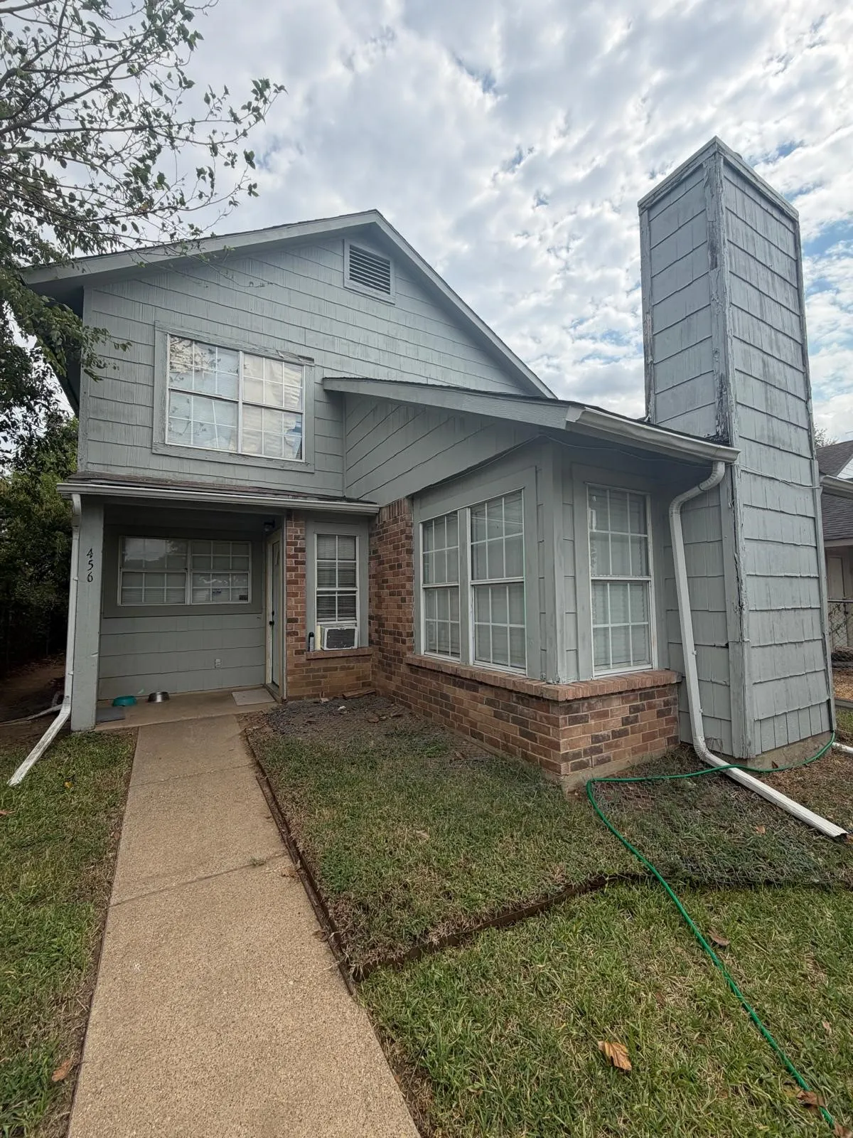 Single Family Residence For Sale in Dallas County , 456 Pleasant Meadows Lane, Dallas, Texas 75217, 4 Bedroom, 2 Bathroom, 1 Garage spaces, 1,646 Sqft, built in 1985, mls#21401710, Real Estate Agent in Dallas, Homes For Sale in Dallas county, Homes For Sale in Dallas, Realtor in Dallas Texas, Real Estate Brokerage Independent Realty Texas, Luminita Cordes Realtor