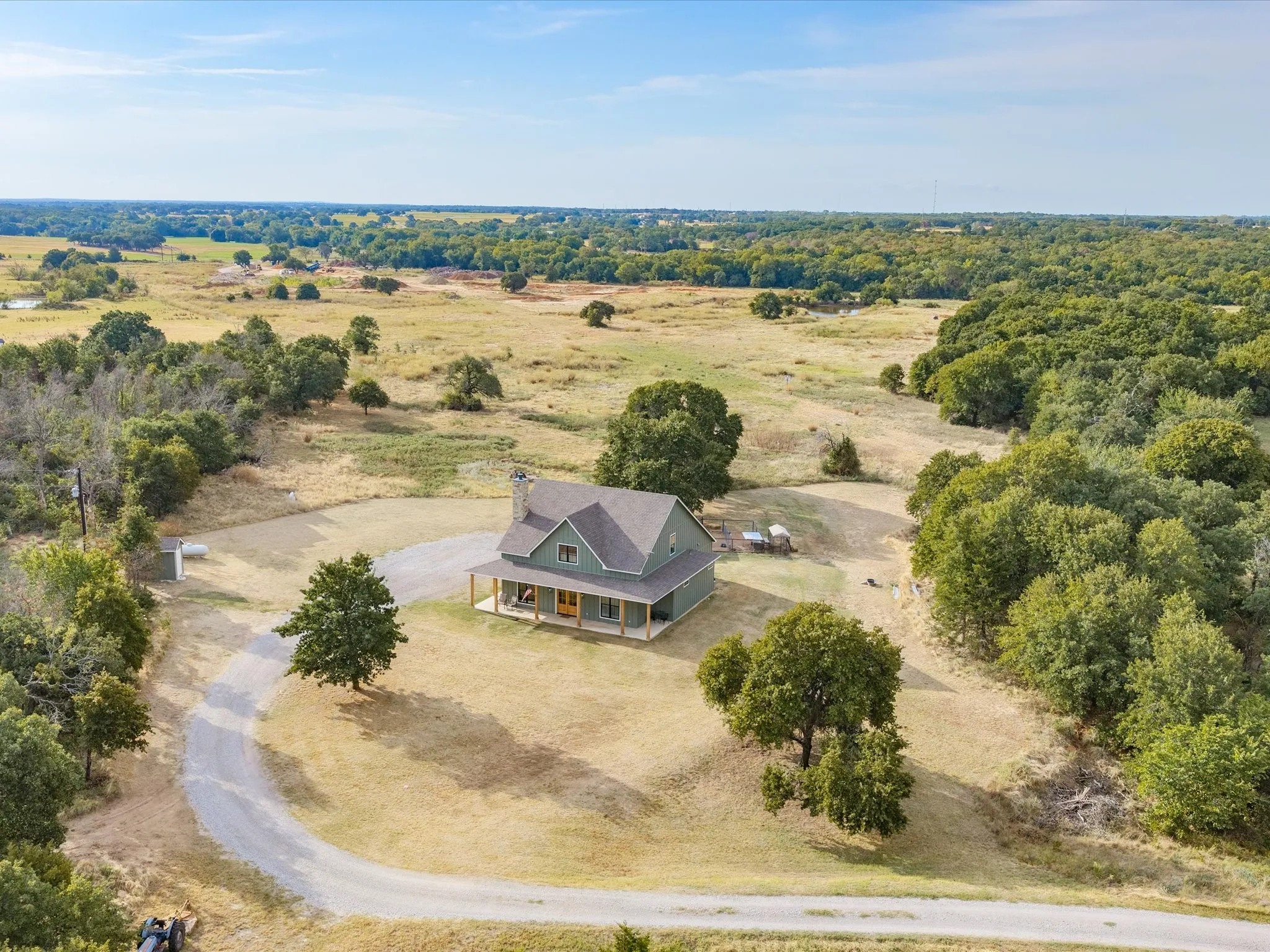 Single Family Residence For Sale in Montague County , 474 Legacy Lane, Bowie, Texas 76230, 4 Bedroom, 3 Bathroom, Garage spaces, 2,699 Sqft, built in 2024, mls#21402437, Real Estate Agent in Bowie, Homes For Sale in Montague county, Homes For Sale in Bowie, Realtor in Bowie Texas, Real Estate Brokerage Independent Realty Texas, Luminita Cordes Realtor