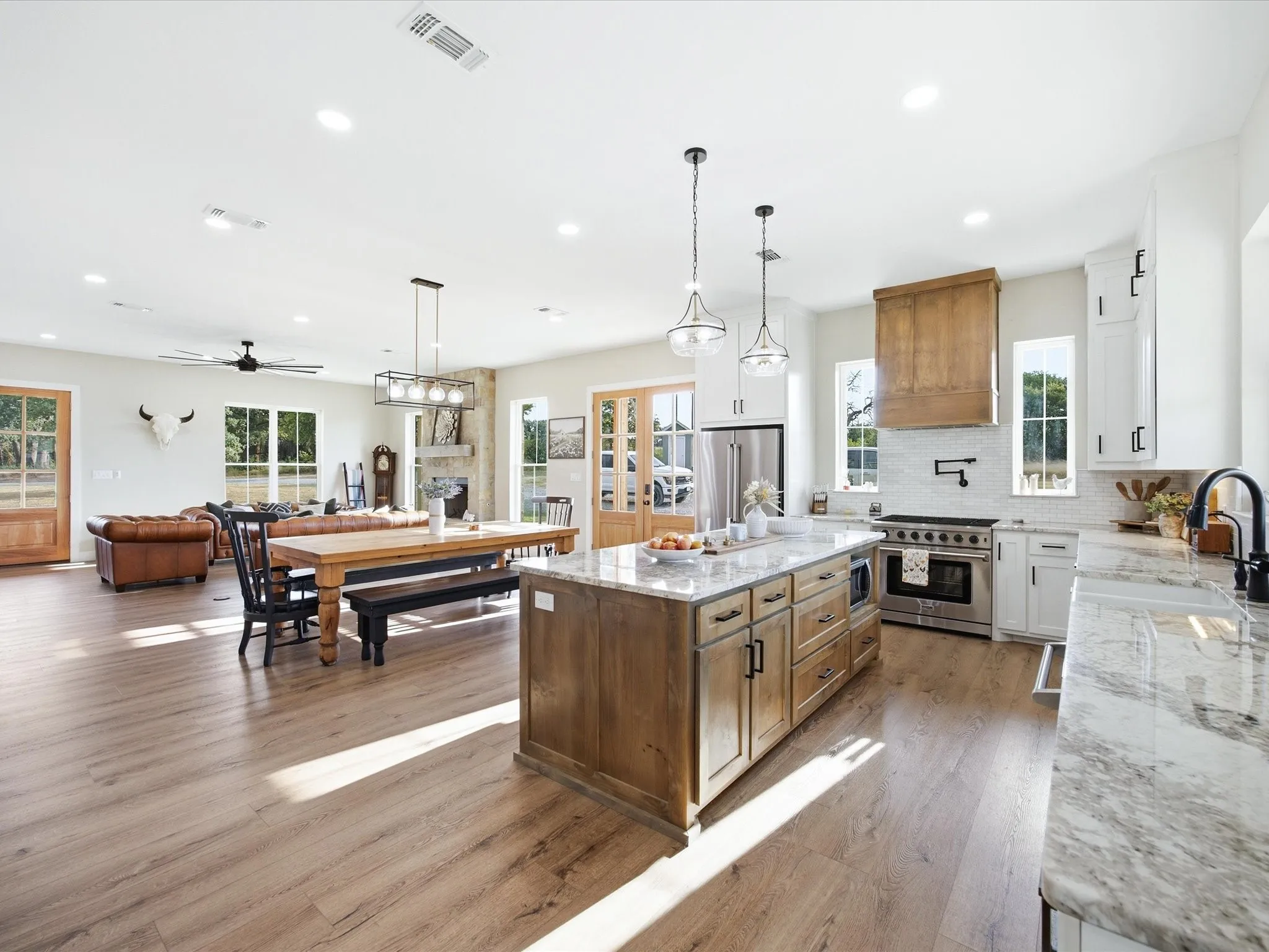 Single Family Residence For Sale in Montague County , 474 Legacy Lane, Bowie, Texas 76230, 4 Bedroom, 3 Bathroom, Garage spaces, 2,699 Sqft, built in 2024, mls#21402437, Real Estate Agent in Bowie, Homes For Sale in Montague county, Homes For Sale in Bowie, Realtor in Bowie Texas, Real Estate Brokerage Independent Realty Texas, Luminita Cordes Realtor