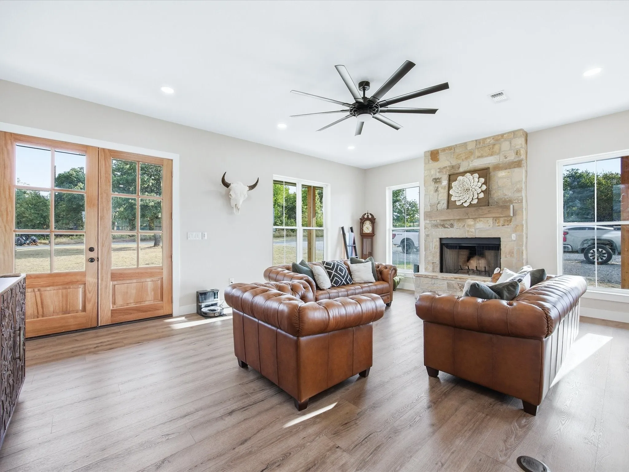 Single Family Residence For Sale in Montague County , 474 Legacy Lane, Bowie, Texas 76230, 4 Bedroom, 3 Bathroom, Garage spaces, 2,699 Sqft, built in 2024, mls#21402437, Real Estate Agent in Bowie, Homes For Sale in Montague county, Homes For Sale in Bowie, Realtor in Bowie Texas, Real Estate Brokerage Independent Realty Texas, Luminita Cordes Realtor