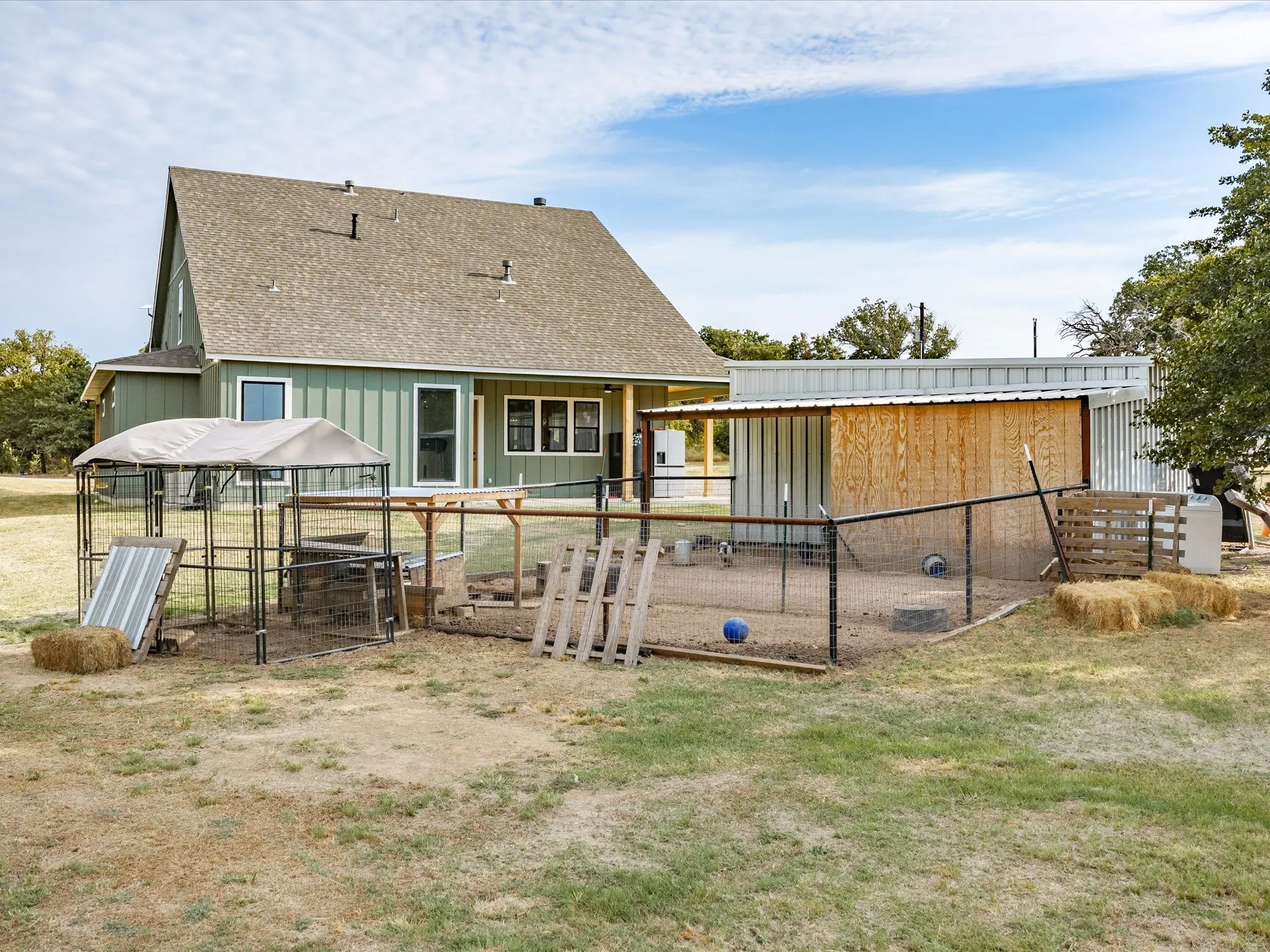Single Family Residence For Sale in Montague County , 474 Legacy Lane, Bowie, Texas 76230, 4 Bedroom, 3 Bathroom, Garage spaces, 2,699 Sqft, built in 2024, mls#21402437, Real Estate Agent in Bowie, Homes For Sale in Montague county, Homes For Sale in Bowie, Realtor in Bowie Texas, Real Estate Brokerage Independent Realty Texas, Luminita Cordes Realtor