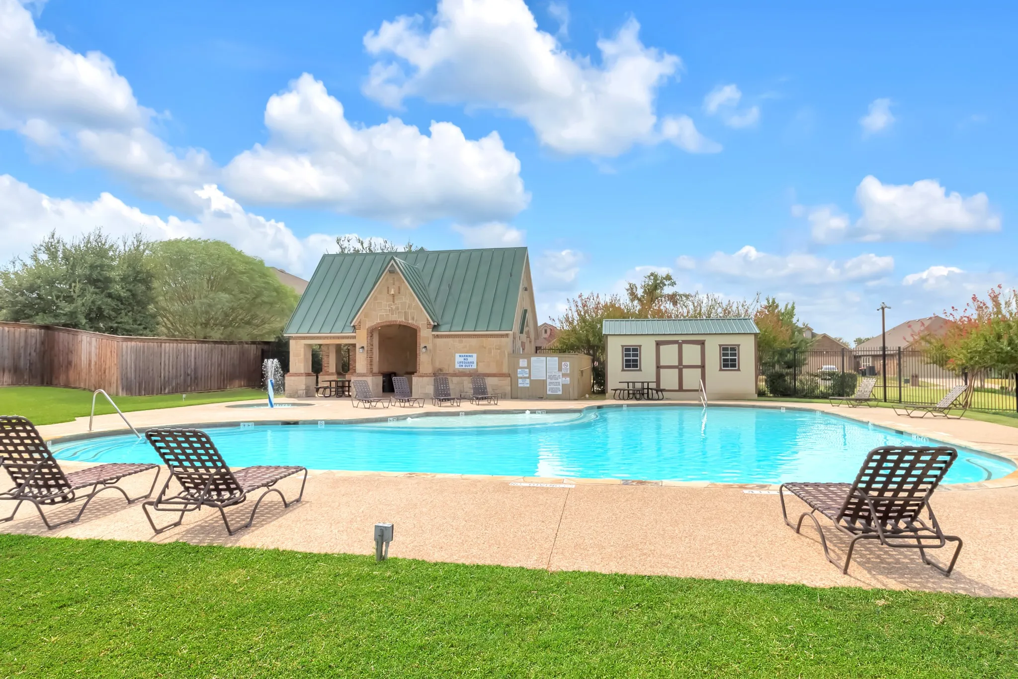 Single Family Residence For Sale in Collin County , 1711 Stonefield Drive, Anna, Texas 75409, 3 Bedroom, 2 Bathroom, 2 Garage spaces, 1,606 Sqft, built in 2020, mls#21396724, Real Estate Agent in Anna, Homes For Sale in Collin county, Homes For Sale in Anna, Realtor in Anna Texas, Real Estate Brokerage Independent Realty Texas, Luminita Cordes Realtor