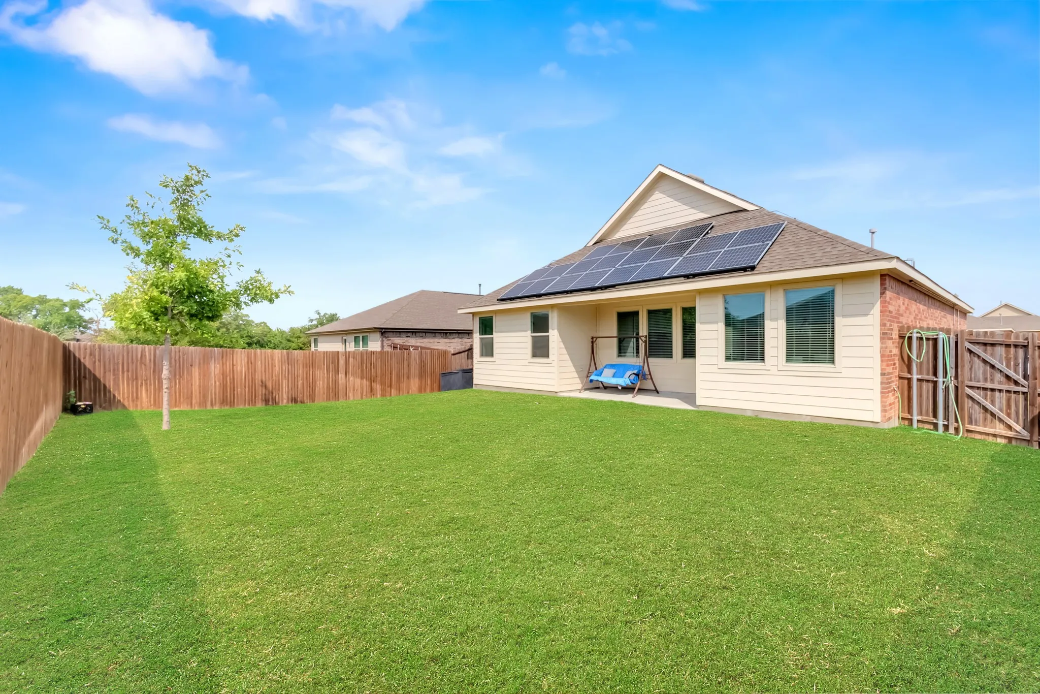 Single Family Residence For Sale in Collin County , 1711 Stonefield Drive, Anna, Texas 75409, 3 Bedroom, 2 Bathroom, 2 Garage spaces, 1,606 Sqft, built in 2020, mls#21396724, Real Estate Agent in Anna, Homes For Sale in Collin county, Homes For Sale in Anna, Realtor in Anna Texas, Real Estate Brokerage Independent Realty Texas, Luminita Cordes Realtor