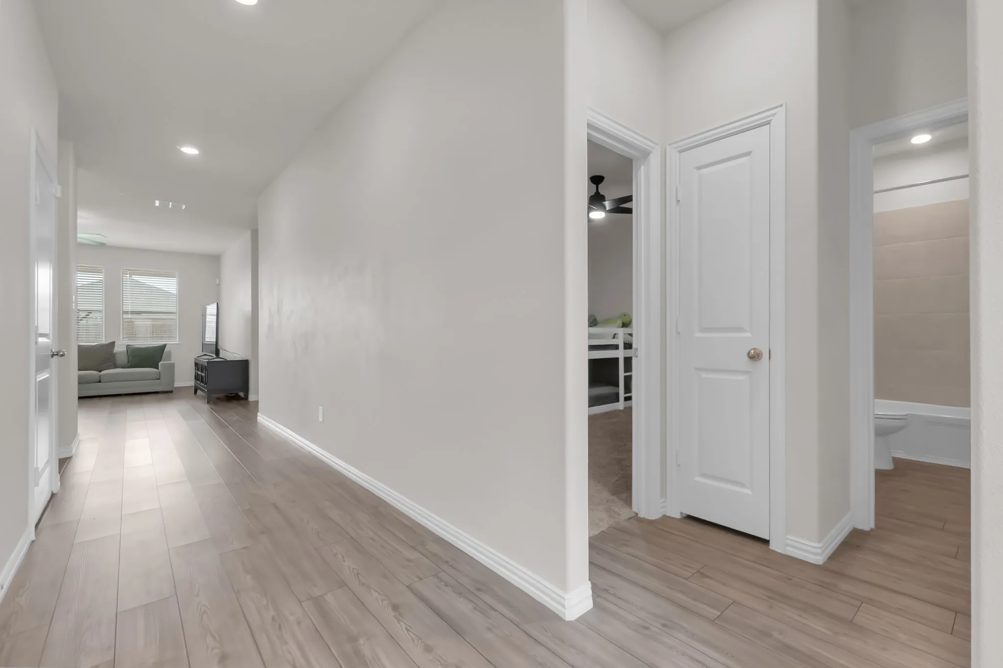 Single Family Residence For Sale in Collin County , 1711 Stonefield Drive, Anna, Texas 75409, 3 Bedroom, 2 Bathroom, 2 Garage spaces, 1,606 Sqft, built in 2020, mls#21396724, Real Estate Agent in Anna, Homes For Sale in Collin county, Homes For Sale in Anna, Realtor in Anna Texas, Real Estate Brokerage Independent Realty Texas, Luminita Cordes Realtor