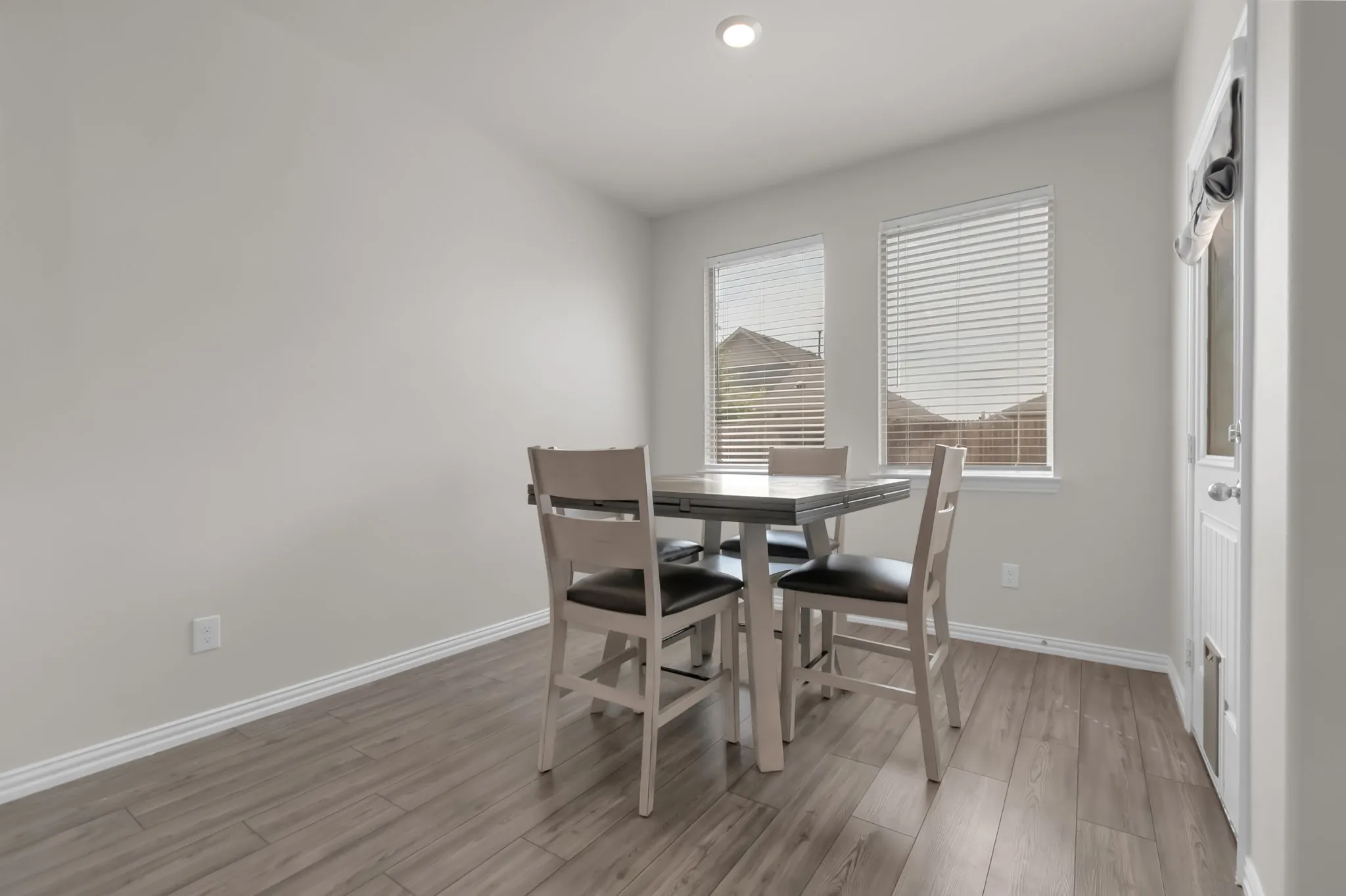 Single Family Residence For Sale in Collin County , 1711 Stonefield Drive, Anna, Texas 75409, 3 Bedroom, 2 Bathroom, 2 Garage spaces, 1,606 Sqft, built in 2020, mls#21396724, Real Estate Agent in Anna, Homes For Sale in Collin county, Homes For Sale in Anna, Realtor in Anna Texas, Real Estate Brokerage Independent Realty Texas, Luminita Cordes Realtor