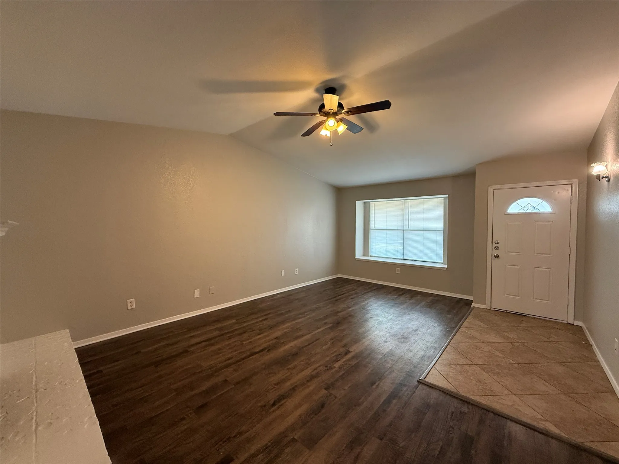 Single Family Residence For Rent in Collin County , 1464 Larchmont Drive, Plano, Texas 75074, 3 Bedroom, 2 Bathroom, 2 Garage spaces, 1,464 Sqft, built in 1983, mls#21402438, Real Estate Agent in Plano, Homes For Rent in Collin county, Homes For Rent in Plano, Realtor in Plano Texas, Real Estate Brokerage Independent Realty Texas, Luminita Cordes Realtor