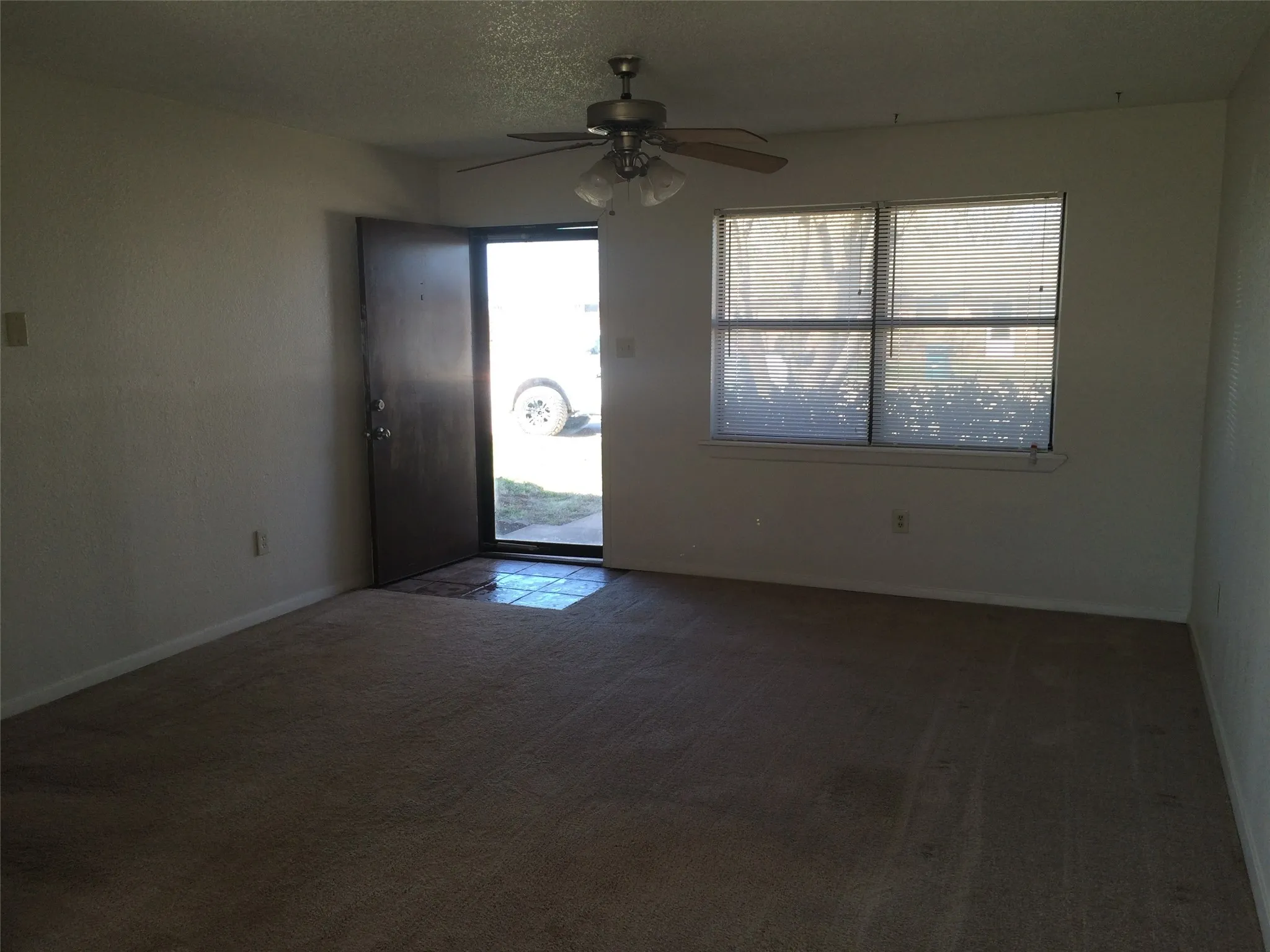 Single Family Residence For Rent in Taylor County , 8 Ron Circle, Merkel, Texas 79536, 3 Bedroom, 1 Bathroom, 1 Garage spaces, 1,000 Sqft, built in 1980, mls#21402440, Real Estate Agent in Merkel, Homes For Rent in Taylor county, Homes For Rent in Merkel, Realtor in Merkel Texas, Real Estate Brokerage Independent Realty Texas, Luminita Cordes Realtor