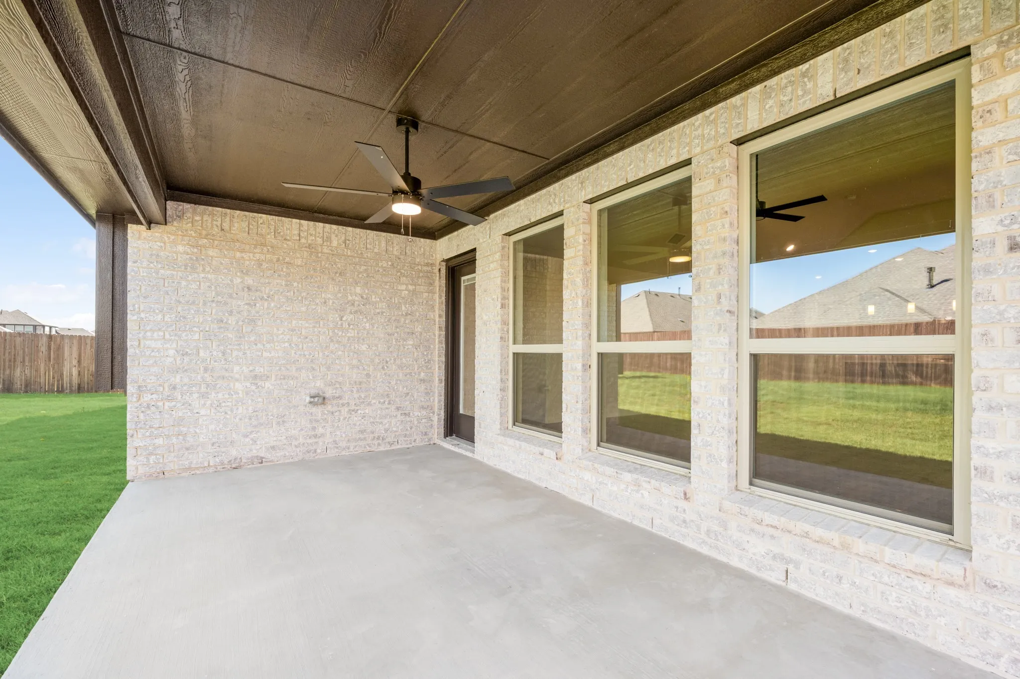 Single Family Residence For Sale in Dallas County , 409 Chestnut Lane, Glenn Heights, Texas 75154, 4 Bedroom, 2 Bathroom, 2 Garage spaces, 2,243 Sqft, built in 2026, mls#21402446, Real Estate Agent in Glenn Heights, Homes For Sale in Dallas county, Homes For Sale in Glenn Heights, Realtor in Glenn Heights Texas, Real Estate Brokerage Independent Realty Texas, Luminita Cordes Realtor