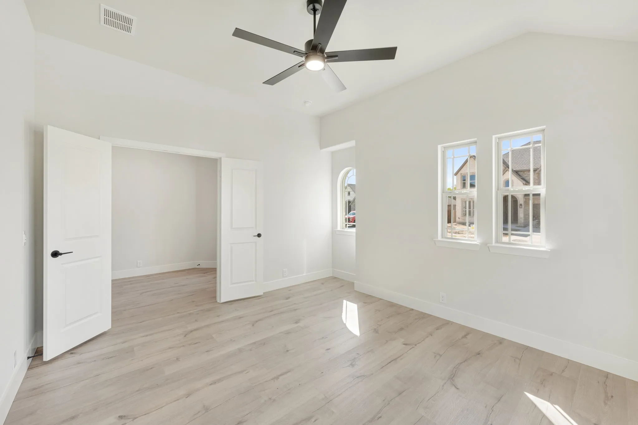 Single Family Residence For Sale in Dallas County , 409 Chestnut Lane, Glenn Heights, Texas 75154, 4 Bedroom, 2 Bathroom, 2 Garage spaces, 2,243 Sqft, built in 2026, mls#21402446, Real Estate Agent in Glenn Heights, Homes For Sale in Dallas county, Homes For Sale in Glenn Heights, Realtor in Glenn Heights Texas, Real Estate Brokerage Independent Realty Texas, Luminita Cordes Realtor