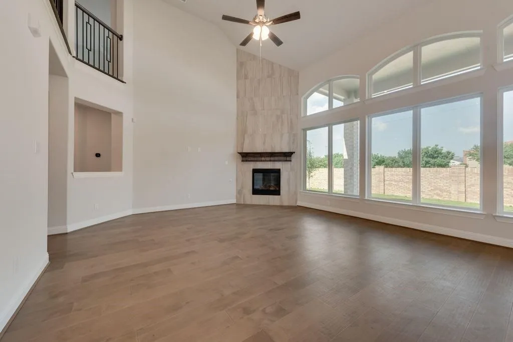 Single Family Residence For Rent in Tarrant County , 7623 Kiowana Court, Grand Prairie, Texas 75054, 5 Bedroom, 4 Bathroom, 3 Garage spaces, 3,894 Sqft, built in 2024, mls#21402367, Real Estate Agent in Grand Prairie, Homes For Rent in Tarrant county, Homes For Rent in Grand Prairie, Realtor in Grand Prairie Texas, Real Estate Brokerage Independent Realty Texas, Luminita Cordes Realtor