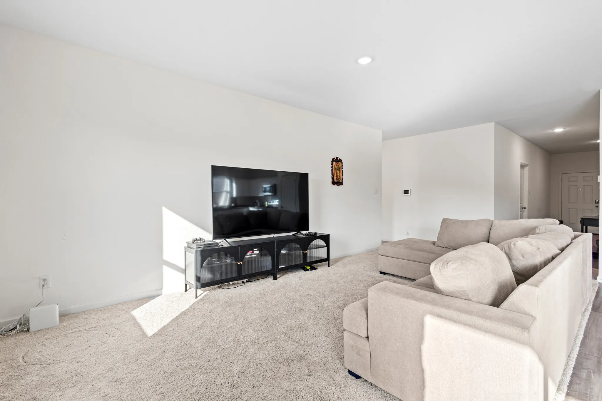 Single Family Residence For Rent in Ellis County , 2305 Frio River Road, Glenn Heights, Texas 75154, 3 Bedroom, 2 Bathroom, 2 Garage spaces, 1,718 Sqft, built in 2023, mls#21402442, Real Estate Agent in Glenn Heights, Homes For Rent in Ellis county, Homes For Rent in Glenn Heights, Realtor in Glenn Heights Texas, Real Estate Brokerage Independent Realty Texas, Luminita Cordes Realtor