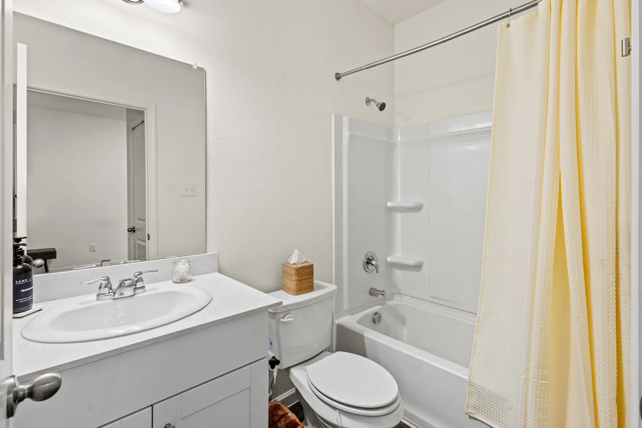 Single Family Residence For Rent in Ellis County , 2305 Frio River Road, Glenn Heights, Texas 75154, 3 Bedroom, 2 Bathroom, 2 Garage spaces, 1,718 Sqft, built in 2023, mls#21402442, Real Estate Agent in Glenn Heights, Homes For Rent in Ellis county, Homes For Rent in Glenn Heights, Realtor in Glenn Heights Texas, Real Estate Brokerage Independent Realty Texas, Luminita Cordes Realtor