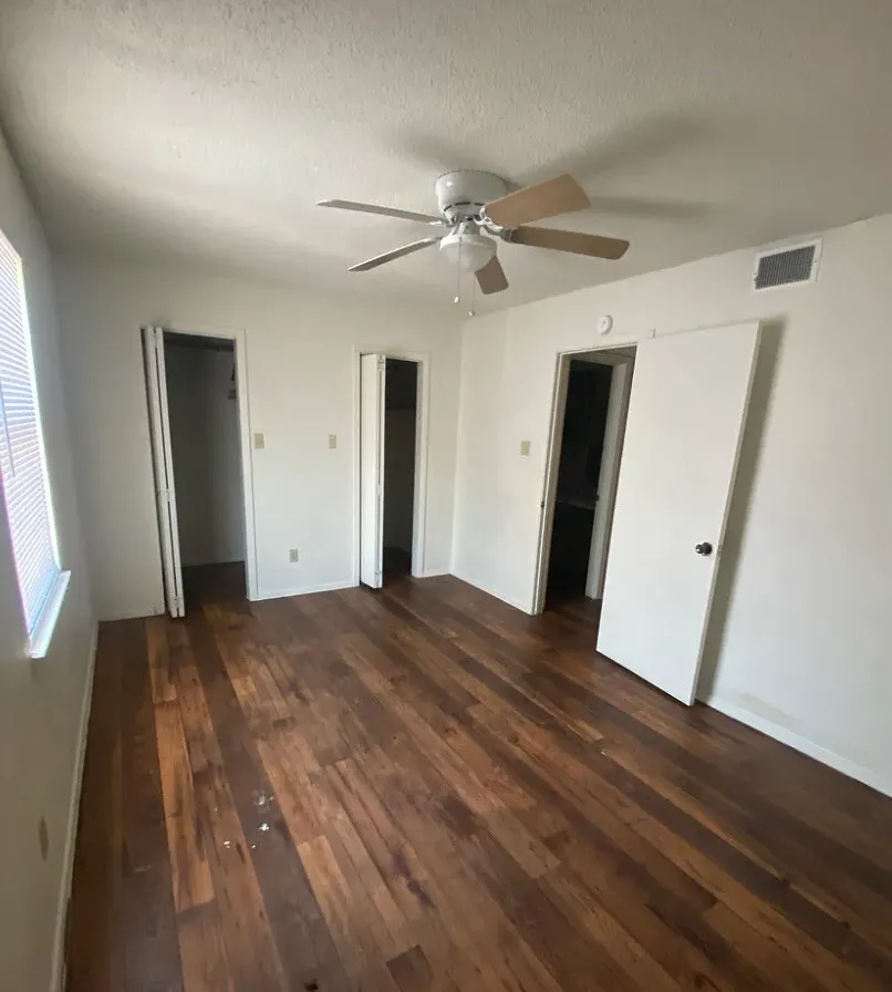Condominium For Rent in Mc Lennan County , 1214 Baylor Avenue 107, Waco, Texas 76706, 1 Bedroom, 1 Bathroom, Garage spaces, 832 Sqft, built in 1983, mls#21402450, Real Estate Agent in Waco, Homes For Rent in Mc Lennan county, Homes For Rent in Waco, Realtor in Waco Texas, Real Estate Brokerage Independent Realty Texas, Luminita Cordes Realtor