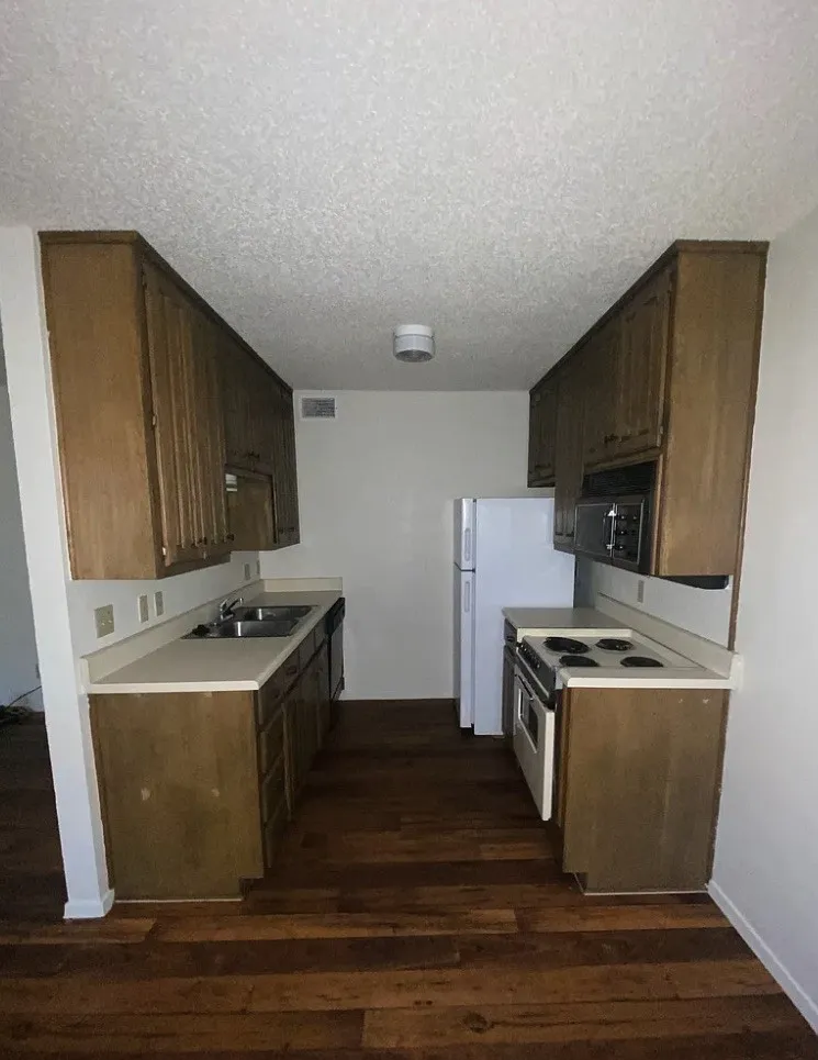 Condominium For Rent in Mc Lennan County , 1214 Baylor Avenue 107, Waco, Texas 76706, 1 Bedroom, 1 Bathroom, Garage spaces, 832 Sqft, built in 1983, mls#21402450, Real Estate Agent in Waco, Homes For Rent in Mc Lennan county, Homes For Rent in Waco, Realtor in Waco Texas, Real Estate Brokerage Independent Realty Texas, Luminita Cordes Realtor