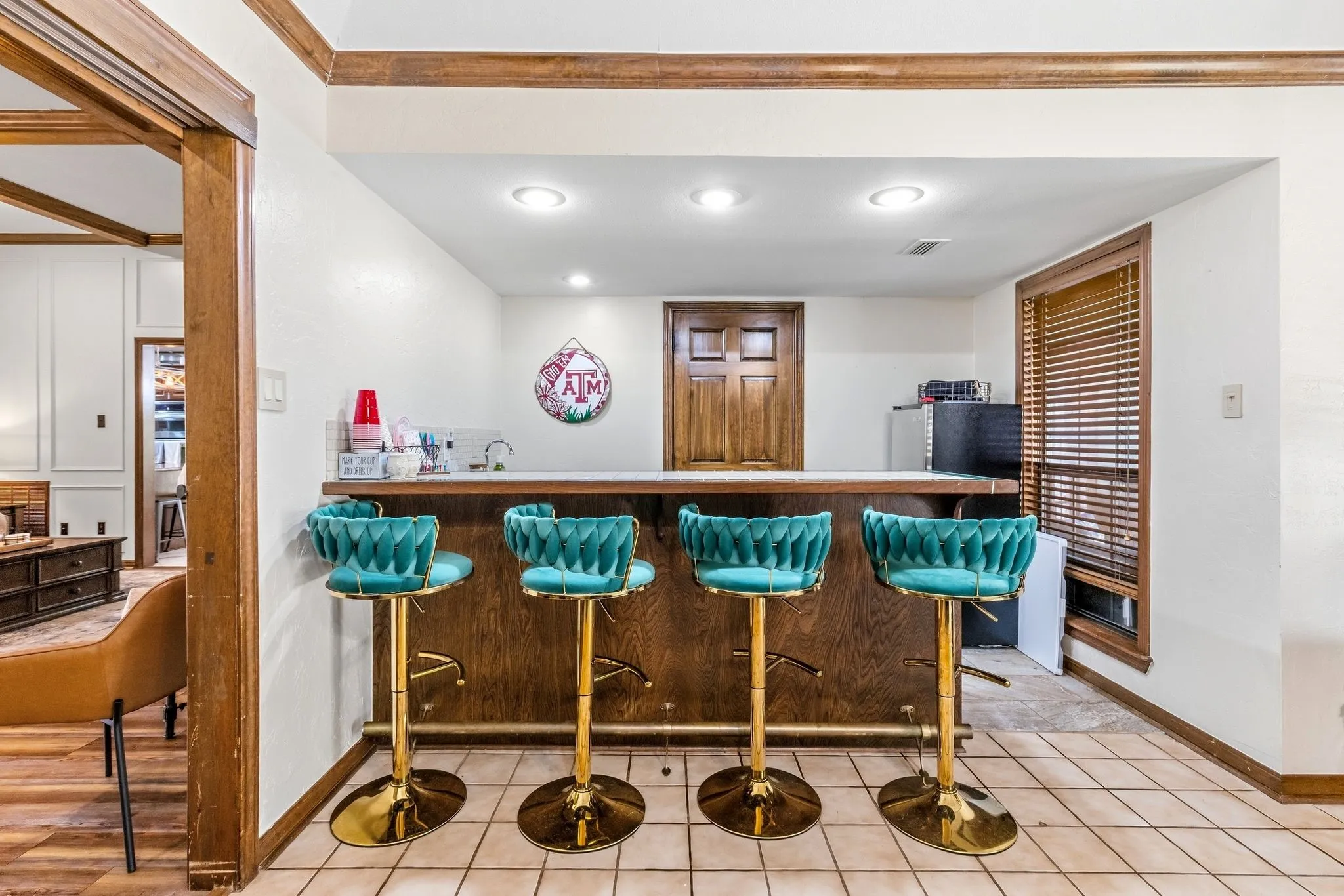 Single Family Residence For Sale in Hopkins County , 101 Briarwood Street, Sulphur Springs, Texas 75482, 3 Bedroom, 3 Bathroom, 2 Garage spaces, 2,737 Sqft, built in 1987, mls#21400266, Real Estate Agent in Sulphur Springs, Homes For Sale in Hopkins county, Homes For Sale in Sulphur Springs, Realtor in Sulphur Springs Texas, Real Estate Brokerage Independent Realty Texas, Luminita Cordes Realtor