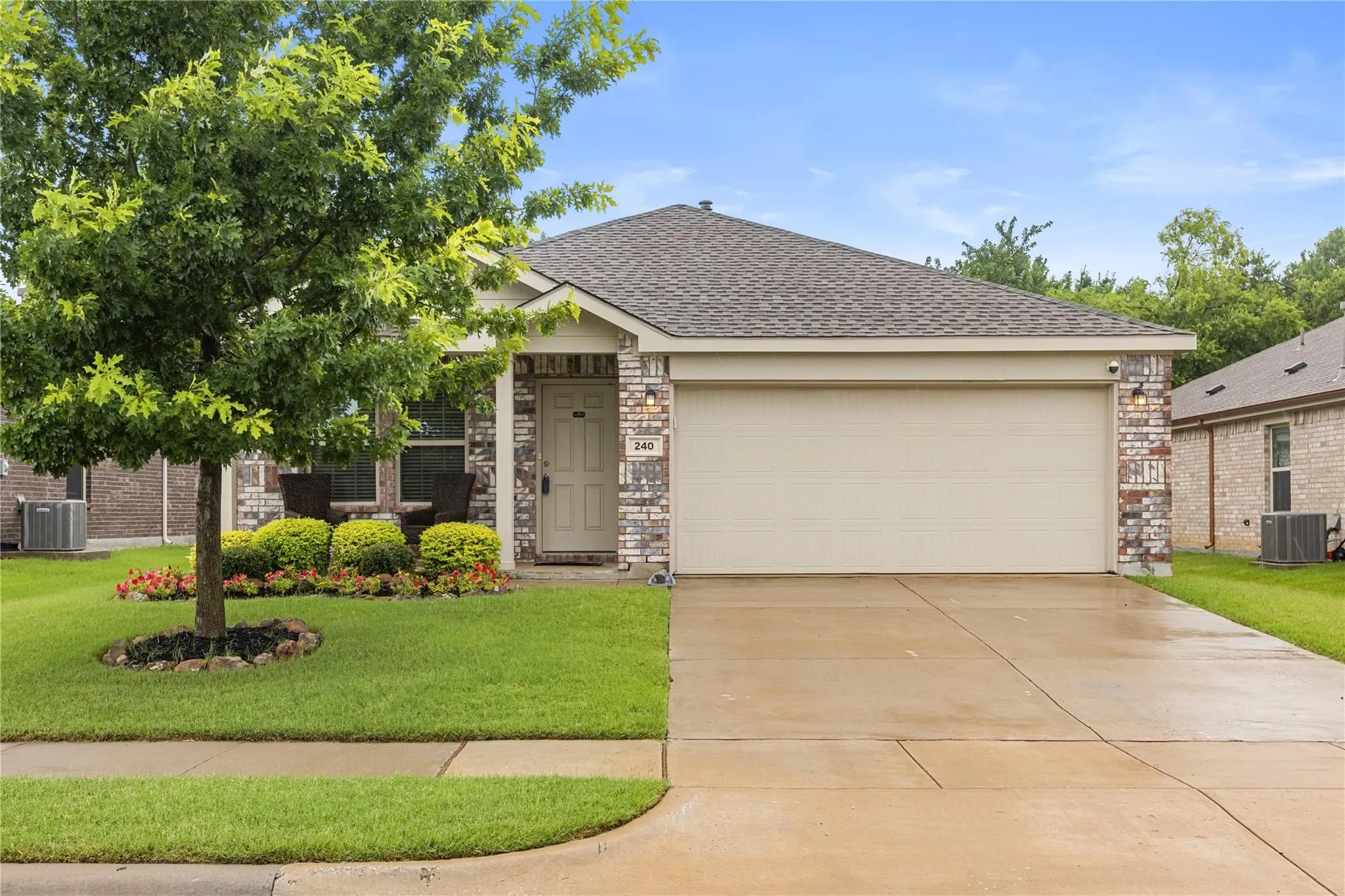 Single Family Residence For Rent in Collin County , 240 Westpark Drive, Anna, Texas 75409, 3 Bedroom, 2 Bathroom, 2 Garage spaces, 1,516 Sqft, built in 2019, mls#21402451, Real Estate Agent in Anna, Homes For Rent in Collin county, Homes For Rent in Anna, Realtor in Anna Texas, Real Estate Brokerage Independent Realty Texas, Luminita Cordes Realtor