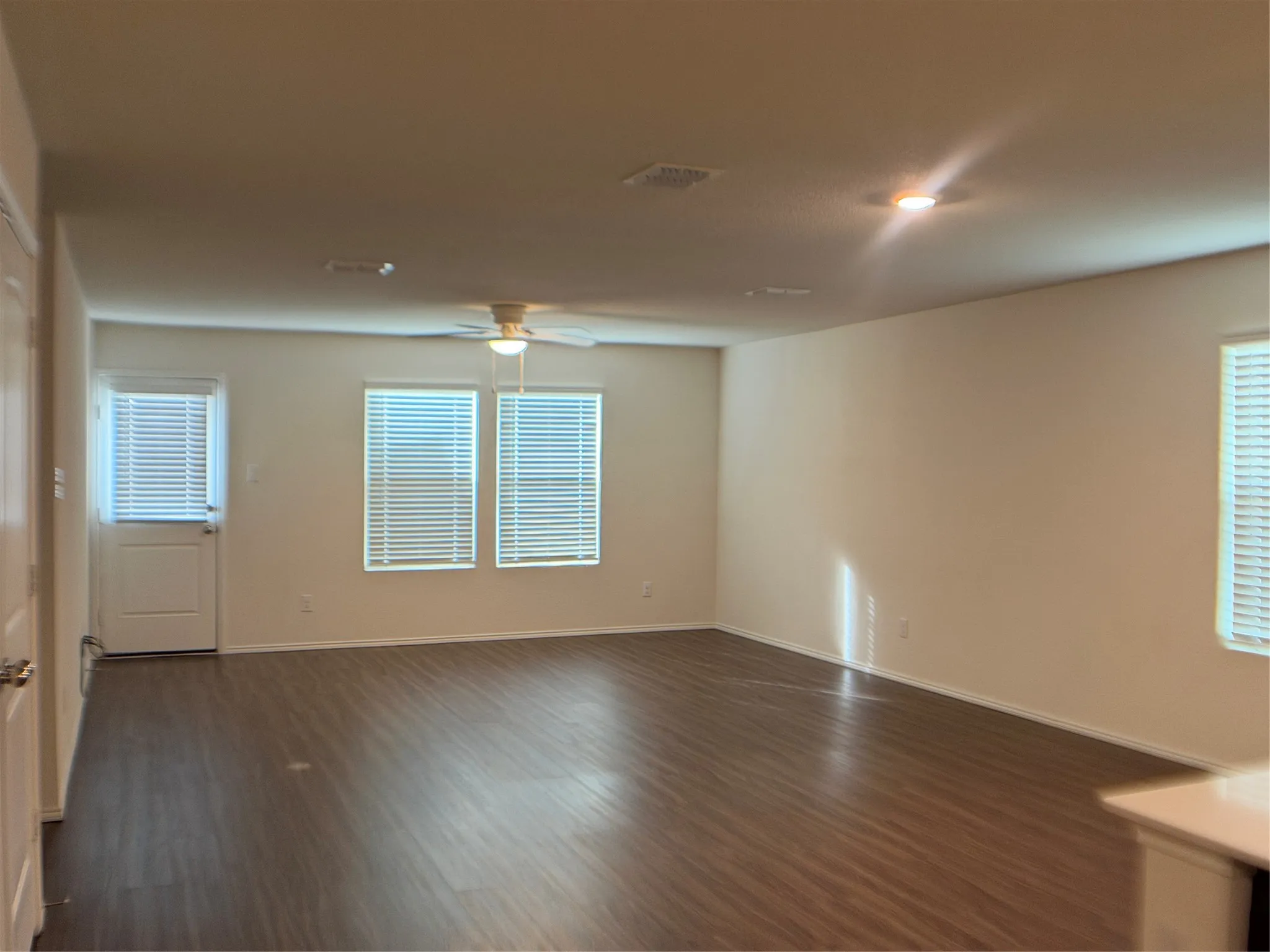 Single Family Residence For Rent in Collin County , 240 Westpark Drive, Anna, Texas 75409, 3 Bedroom, 2 Bathroom, 2 Garage spaces, 1,516 Sqft, built in 2019, mls#21402451, Real Estate Agent in Anna, Homes For Rent in Collin county, Homes For Rent in Anna, Realtor in Anna Texas, Real Estate Brokerage Independent Realty Texas, Luminita Cordes Realtor