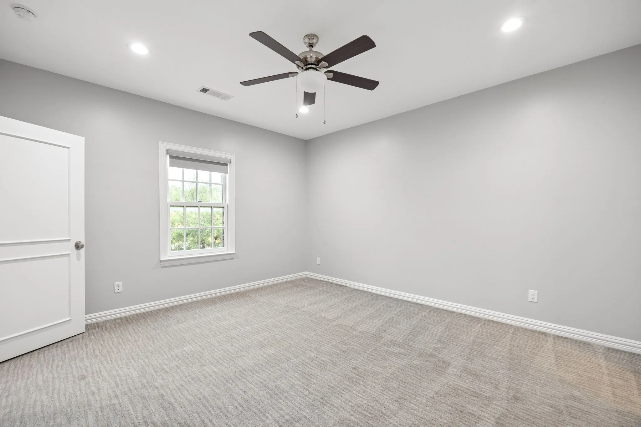 Single Family Residence For Sale in Rockwall County , 236 Summer Tanager Lane, Heath, Texas 75032, 5 Bedroom, 7 Bathroom, 3 Garage spaces, 6,063 Sqft, built in 2014, mls#21402427, Real Estate Agent in Heath, Homes For Sale in Rockwall county, Homes For Sale in Heath, Realtor in Heath Texas, Real Estate Brokerage Independent Realty Texas, Luminita Cordes Realtor