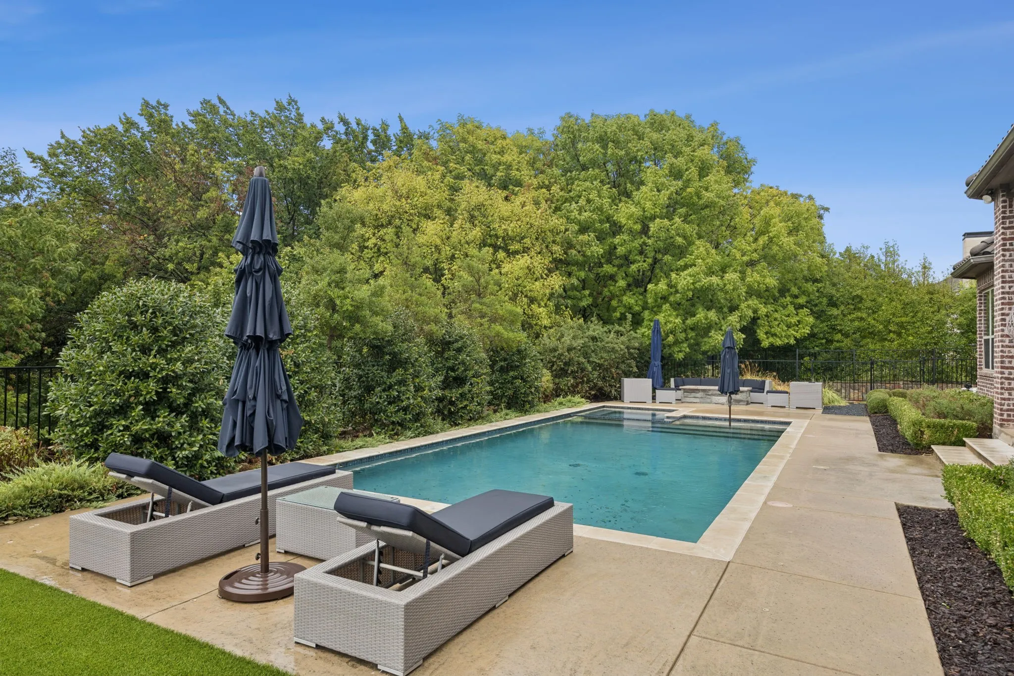 Single Family Residence For Sale in Rockwall County , 236 Summer Tanager Lane, Heath, Texas 75032, 5 Bedroom, 7 Bathroom, 3 Garage spaces, 6,063 Sqft, built in 2014, mls#21402427, Real Estate Agent in Heath, Homes For Sale in Rockwall county, Homes For Sale in Heath, Realtor in Heath Texas, Real Estate Brokerage Independent Realty Texas, Luminita Cordes Realtor