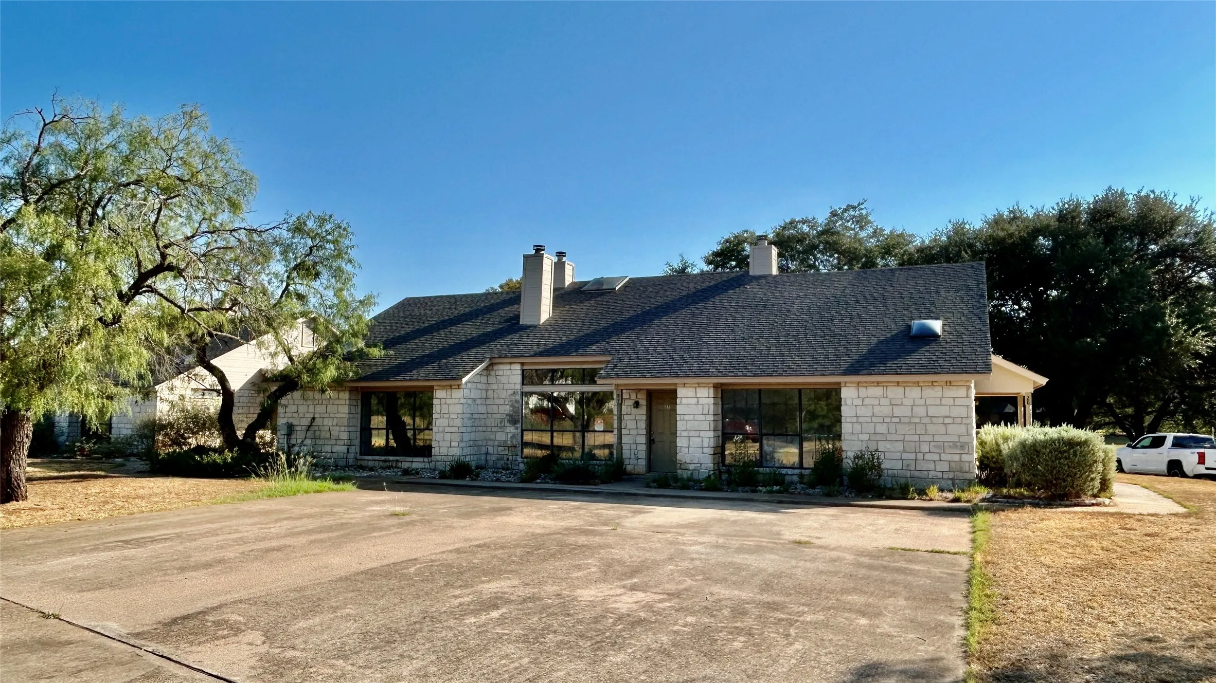 Apartment For Sale in Hill County , 17099 Trailwood Drive 14-28, Whitney, Texas 76692, 15 Bedroom, 15 Bathroom, Garage spaces, 0 Sqft, built in 1994, mls#21401595, Real Estate Agent in Whitney, Homes For Sale in Hill county, Homes For Sale in Whitney, Realtor in Whitney Texas, Real Estate Brokerage Independent Realty Texas, Luminita Cordes Realtor