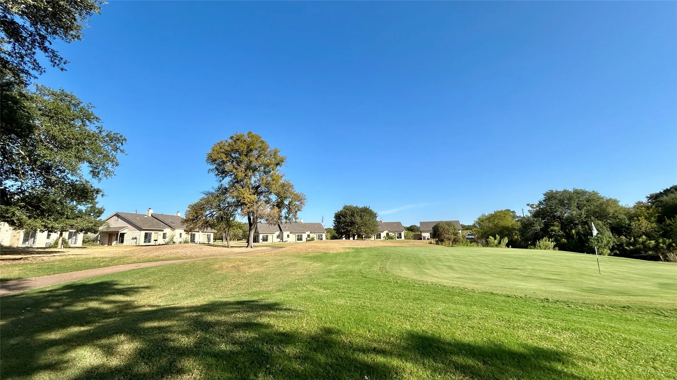 Apartment For Sale in Hill County , 17099 Trailwood Drive 14-28, Whitney, Texas 76692, 15 Bedroom, 15 Bathroom, Garage spaces, 0 Sqft, built in 1994, mls#21401595, Real Estate Agent in Whitney, Homes For Sale in Hill county, Homes For Sale in Whitney, Realtor in Whitney Texas, Real Estate Brokerage Independent Realty Texas, Luminita Cordes Realtor