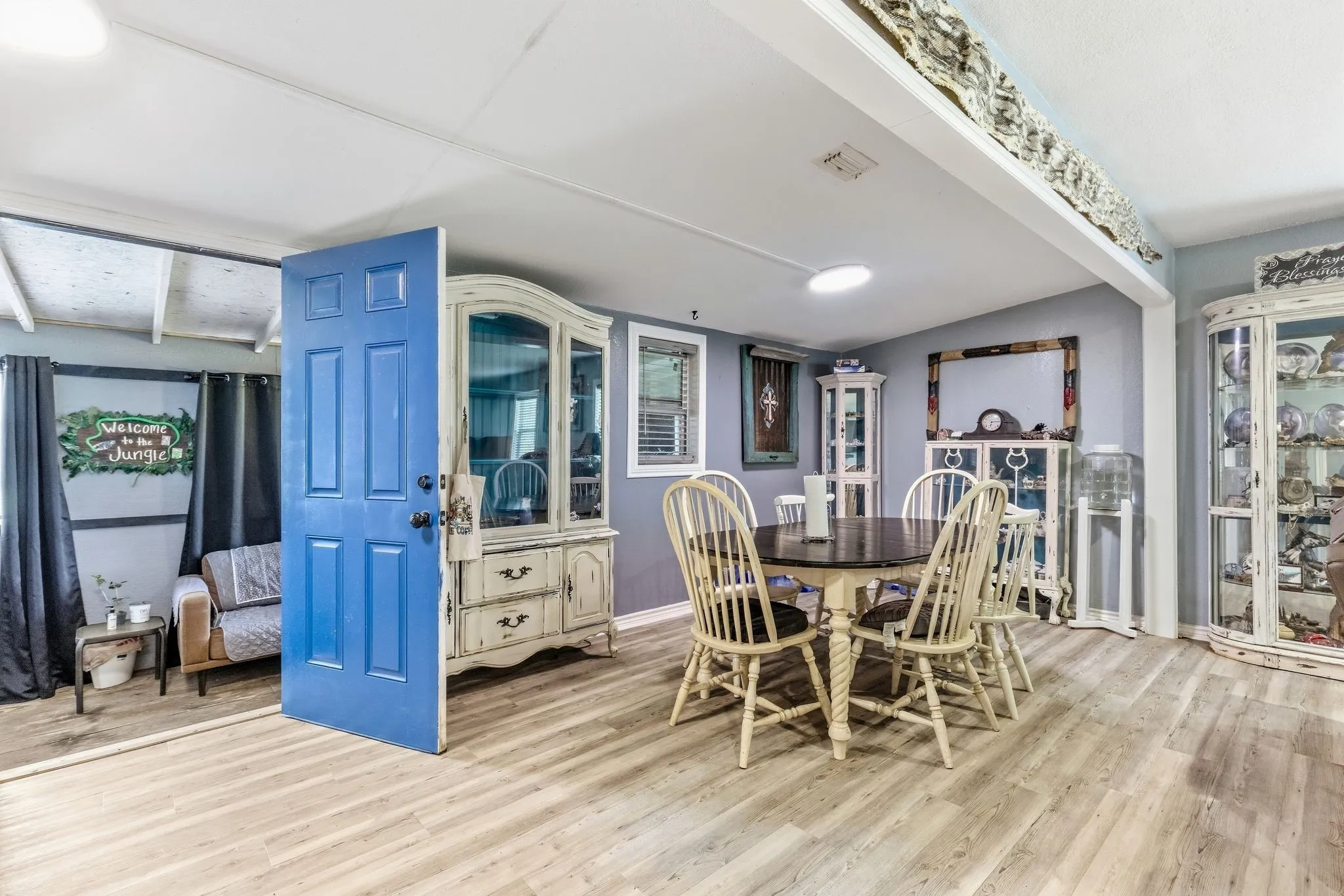 Single Family Residence For Sale in Rains County , 248 Rs County Road 3060, Emory, Texas 75440, 2 Bedroom, 3 Bathroom, 2 Garage spaces, 1,276 Sqft, built in 1960, mls#21402462, Real Estate Agent in Emory, Homes For Sale in Rains county, Homes For Sale in Emory, Realtor in Emory Texas, Real Estate Brokerage Independent Realty Texas, Luminita Cordes Realtor