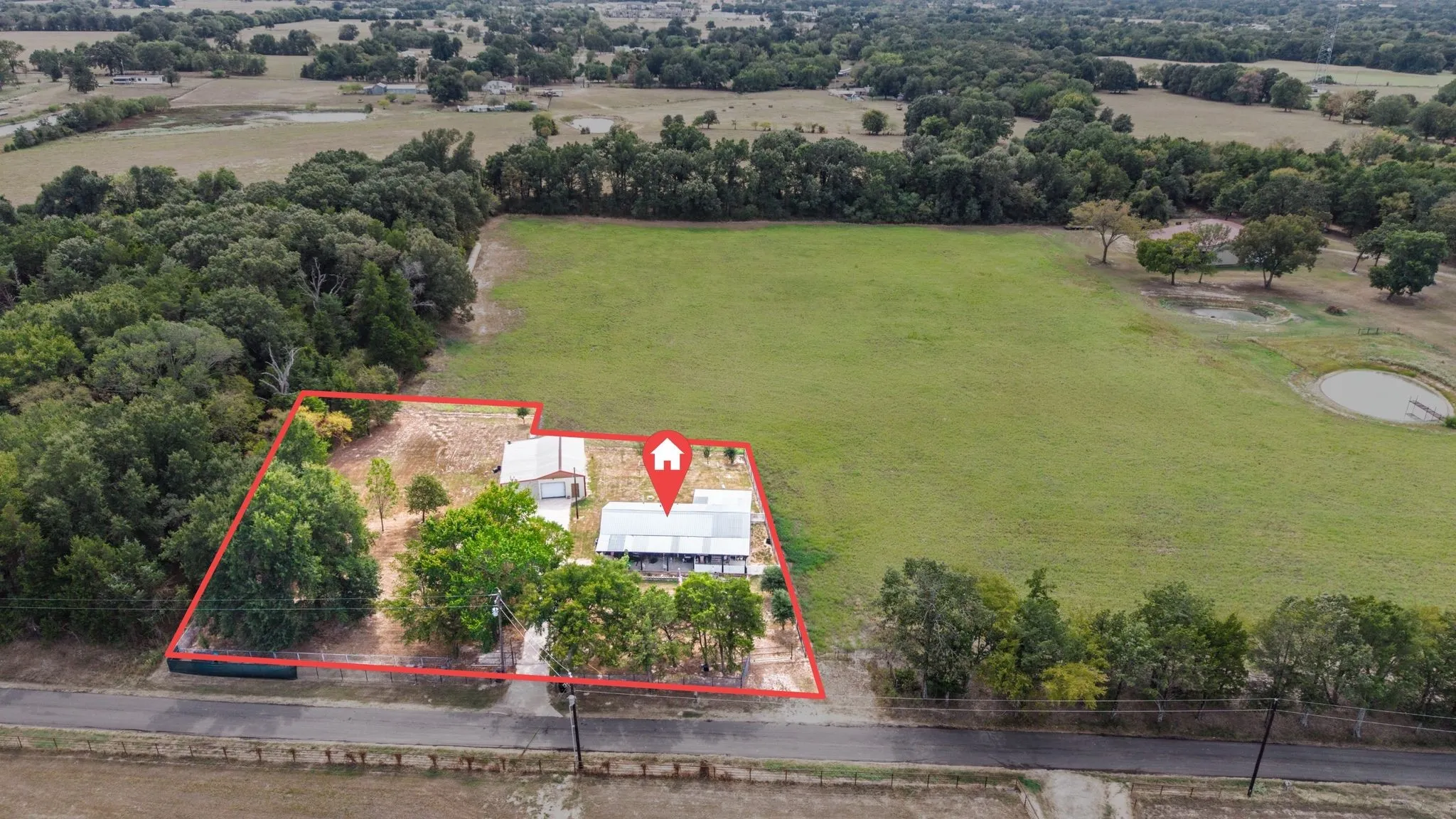 Single Family Residence For Sale in Rains County , 248 Rs County Road 3060, Emory, Texas 75440, 2 Bedroom, 3 Bathroom, 2 Garage spaces, 1,276 Sqft, built in 1960, mls#21402462, Real Estate Agent in Emory, Homes For Sale in Rains county, Homes For Sale in Emory, Realtor in Emory Texas, Real Estate Brokerage Independent Realty Texas, Luminita Cordes Realtor