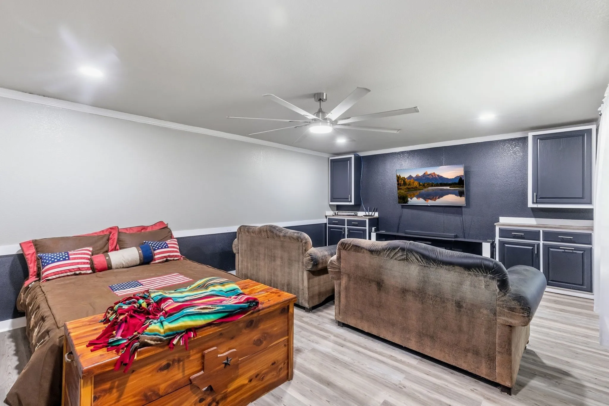 Single Family Residence For Sale in Rains County , 248 Rs County Road 3060, Emory, Texas 75440, 2 Bedroom, 3 Bathroom, 2 Garage spaces, 1,276 Sqft, built in 1960, mls#21402462, Real Estate Agent in Emory, Homes For Sale in Rains county, Homes For Sale in Emory, Realtor in Emory Texas, Real Estate Brokerage Independent Realty Texas, Luminita Cordes Realtor