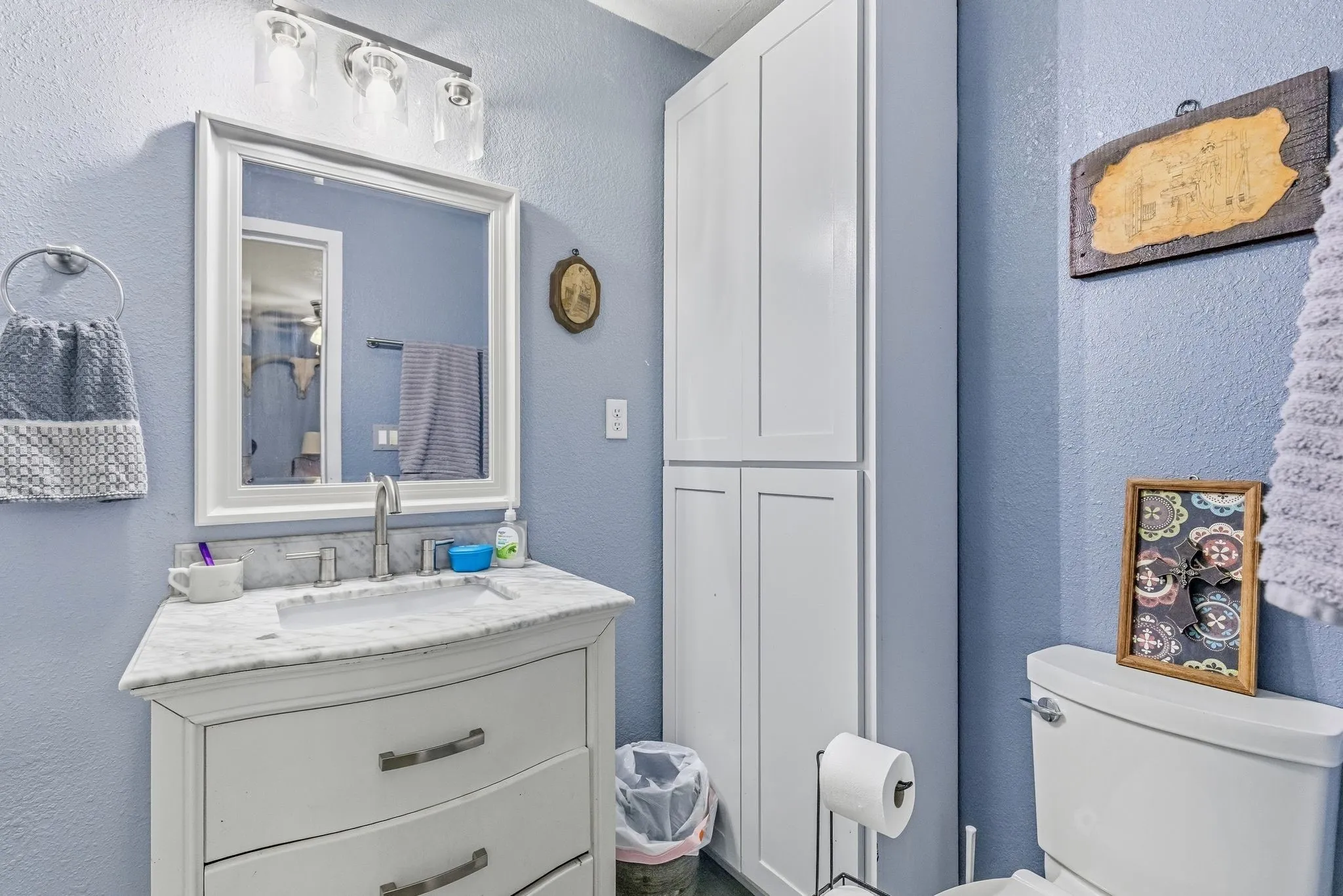 Single Family Residence For Sale in Rains County , 248 Rs County Road 3060, Emory, Texas 75440, 2 Bedroom, 3 Bathroom, 2 Garage spaces, 1,276 Sqft, built in 1960, mls#21402462, Real Estate Agent in Emory, Homes For Sale in Rains county, Homes For Sale in Emory, Realtor in Emory Texas, Real Estate Brokerage Independent Realty Texas, Luminita Cordes Realtor