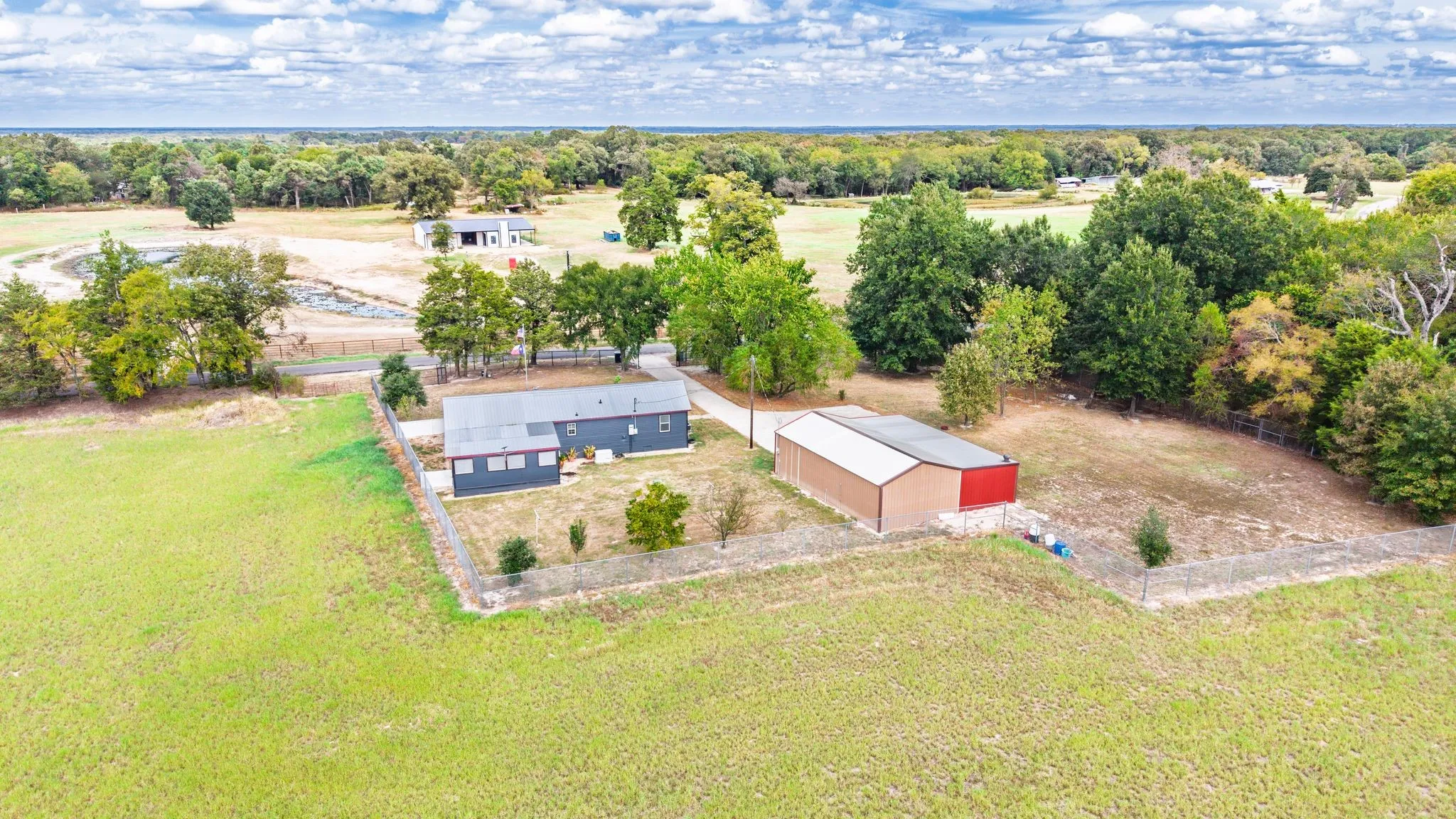 Single Family Residence For Sale in Rains County , 248 Rs County Road 3060, Emory, Texas 75440, 2 Bedroom, 3 Bathroom, 2 Garage spaces, 1,276 Sqft, built in 1960, mls#21402462, Real Estate Agent in Emory, Homes For Sale in Rains county, Homes For Sale in Emory, Realtor in Emory Texas, Real Estate Brokerage Independent Realty Texas, Luminita Cordes Realtor