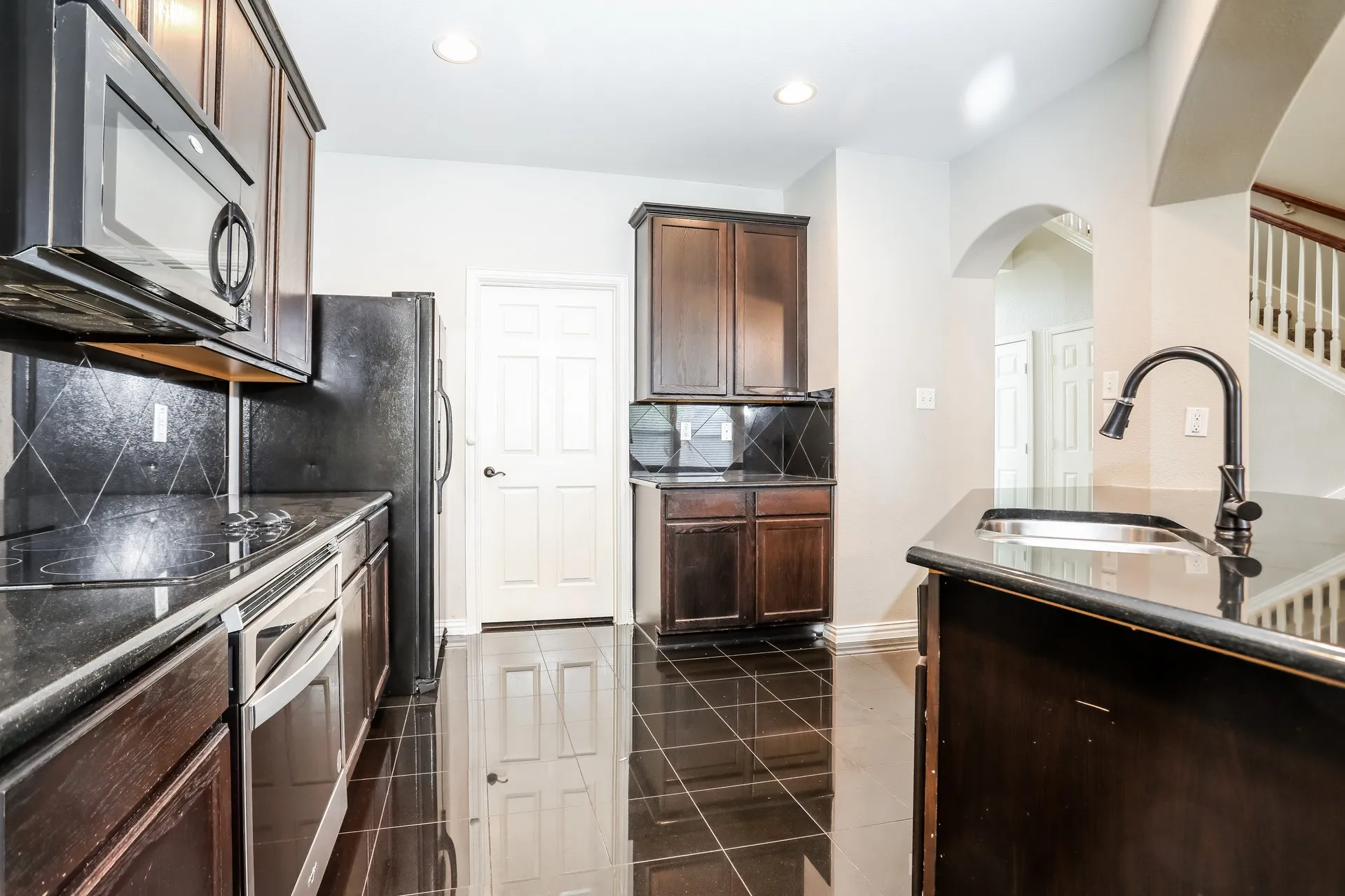 Single Family Residence For Rent in Dallas County , 1209 Wentwood Drive, De Soto, Texas 75115, 4 Bedroom, 3 Bathroom, 2 Garage spaces, 2,846 Sqft, built in 2007, mls#21402464, Real Estate Agent in De Soto, Homes For Rent in Dallas county, Homes For Rent in De Soto, Realtor in De Soto Texas, Real Estate Brokerage Independent Realty Texas, Luminita Cordes Realtor