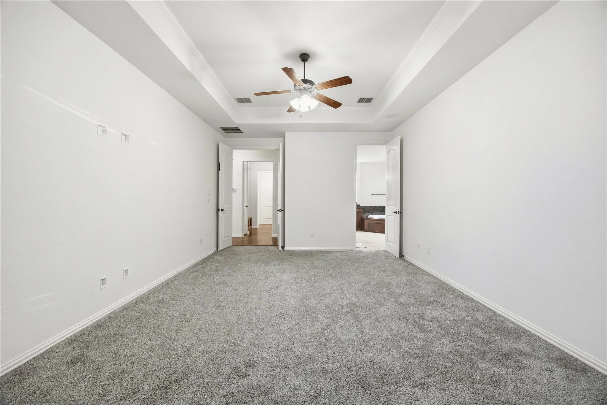 Single Family Residence For Rent in Rockwall County , 201 Chatfield Drive, Rockwall, Texas 75087, 4 Bedroom, 4 Bathroom, 2 Garage spaces, 3,145 Sqft, built in 2011, mls#21402465, Real Estate Agent in Rockwall, Homes For Rent in Rockwall county, Homes For Rent in Rockwall, Realtor in Rockwall Texas, Real Estate Brokerage Independent Realty Texas, Luminita Cordes Realtor