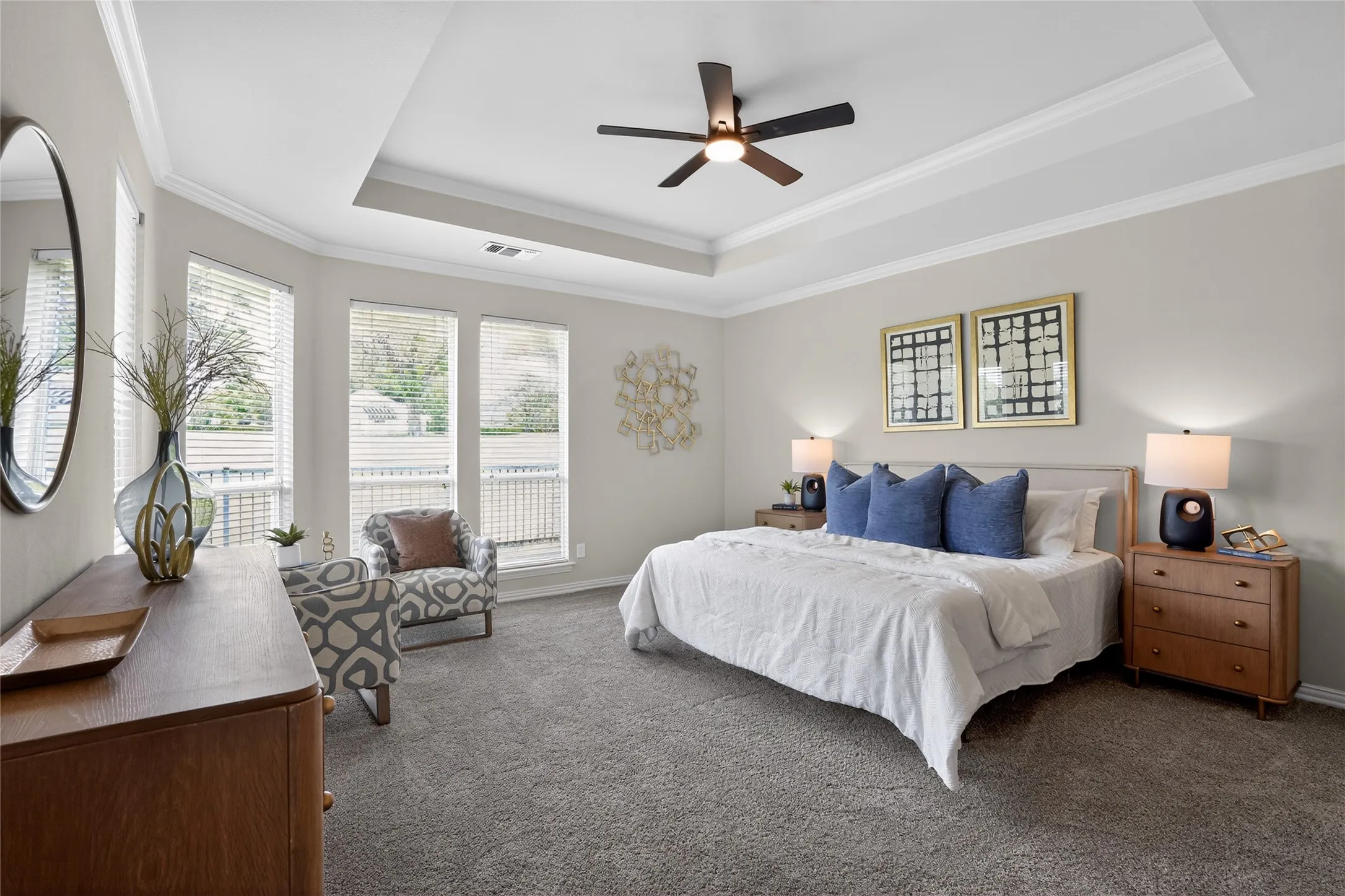 Single Family Residence For Sale in Dallas County , 909 Saint Andrews Place, De Soto, Texas 75115, 3 Bedroom, 3 Bathroom, 2 Garage spaces, 2,643 Sqft, built in 1996, mls#21402467, Real Estate Agent in De Soto, Homes For Sale in Dallas county, Homes For Sale in De Soto, Realtor in De Soto Texas, Real Estate Brokerage Independent Realty Texas, Luminita Cordes Realtor
